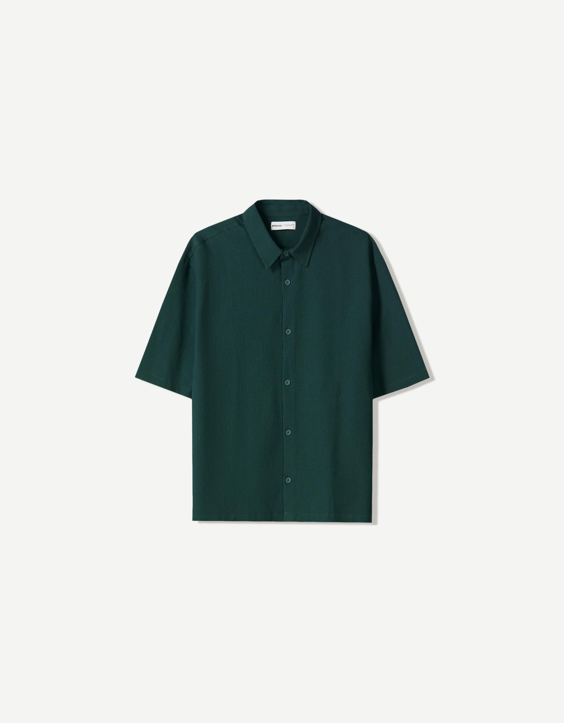 Pleated short sleeve shirt - Shirts - Men | Bershka