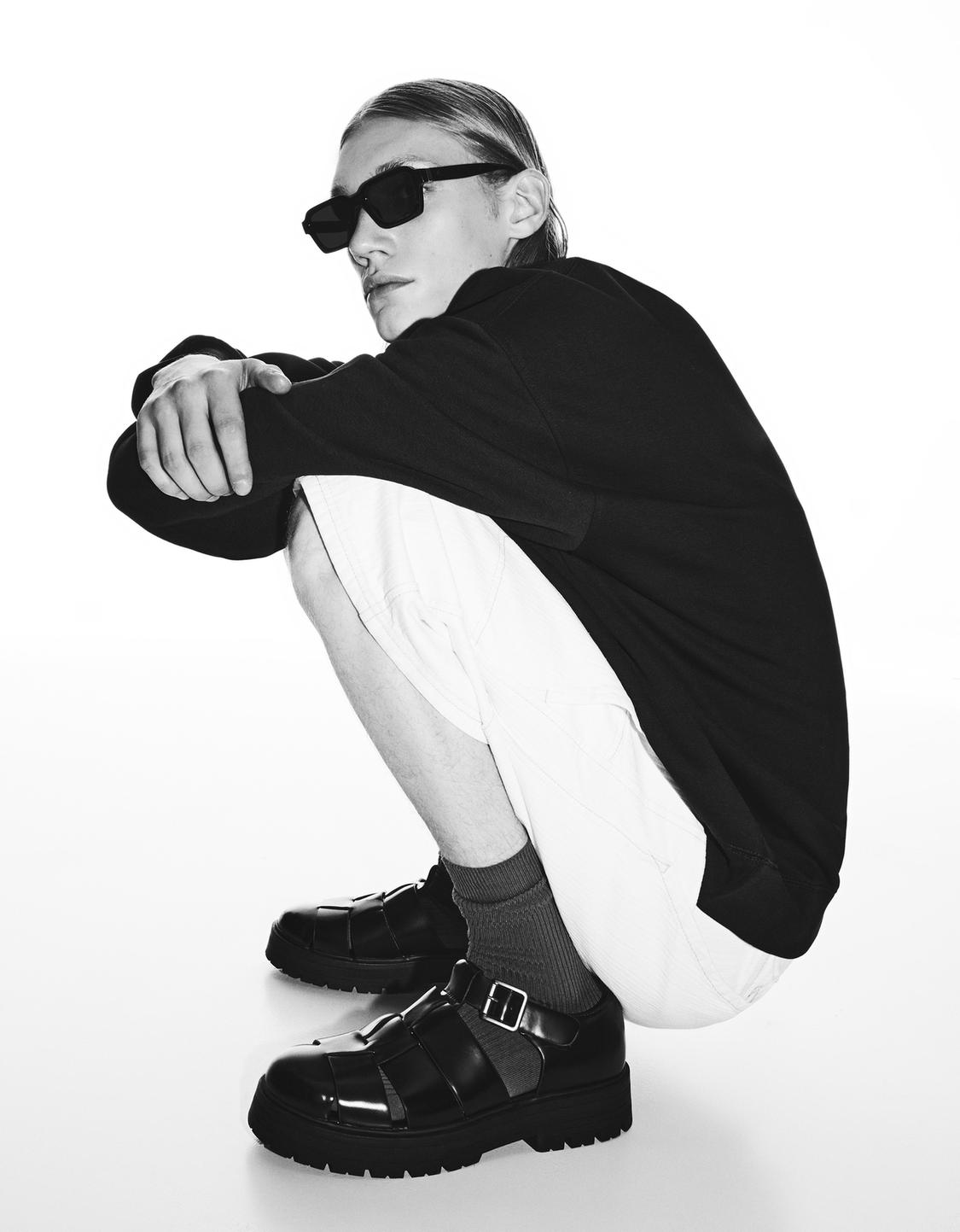 Cage shoes
