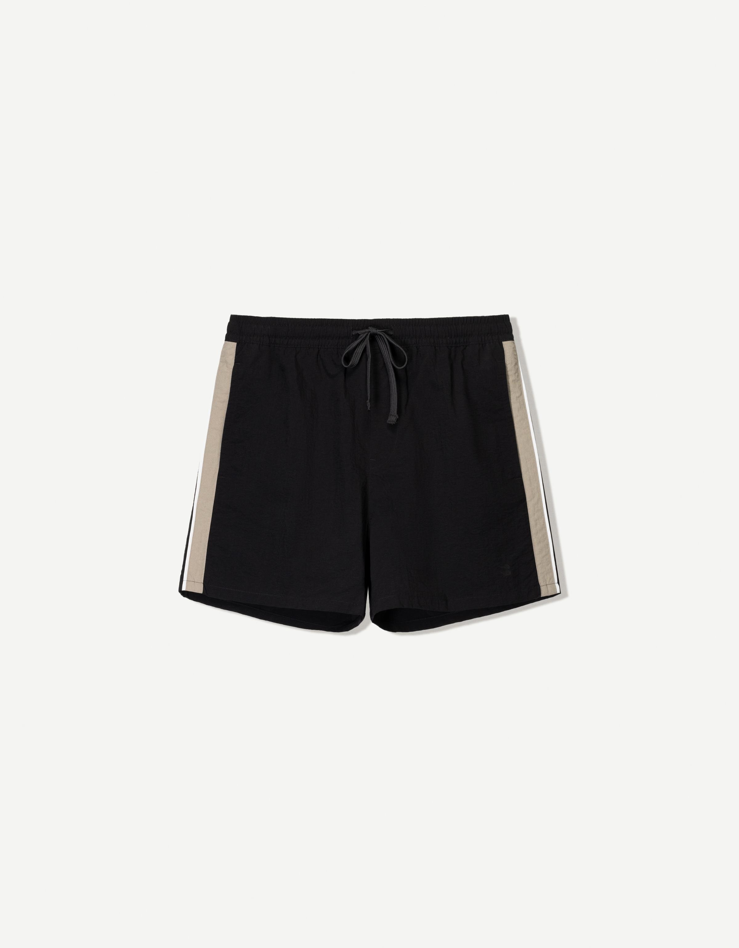 Bershka Badeshorts Im Boxy-Fit Mit Streifen Herren S Schwarz