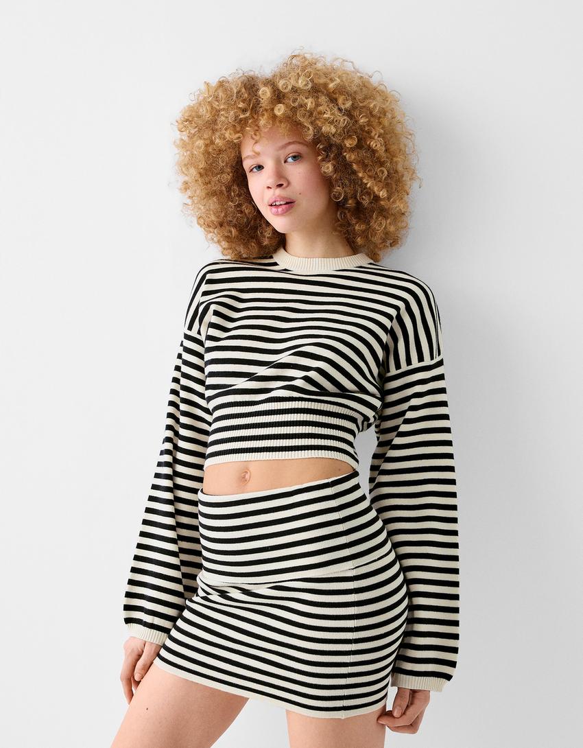 تنورة قصيرة محاكة ومخططة-أسود-1