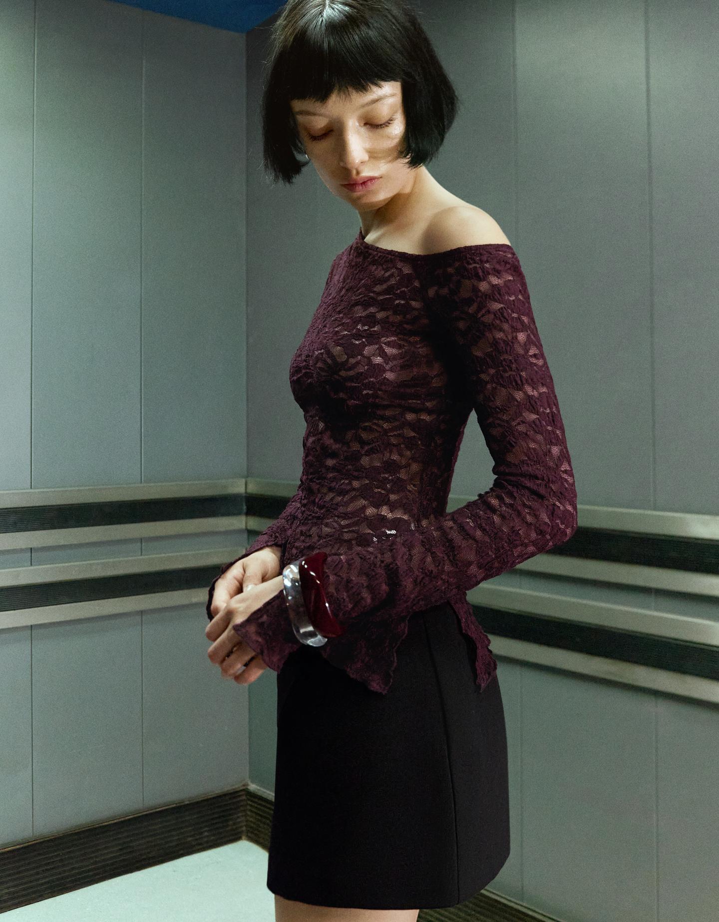 Bershka koszulka z długim rękawem i koronką blonda bordowy