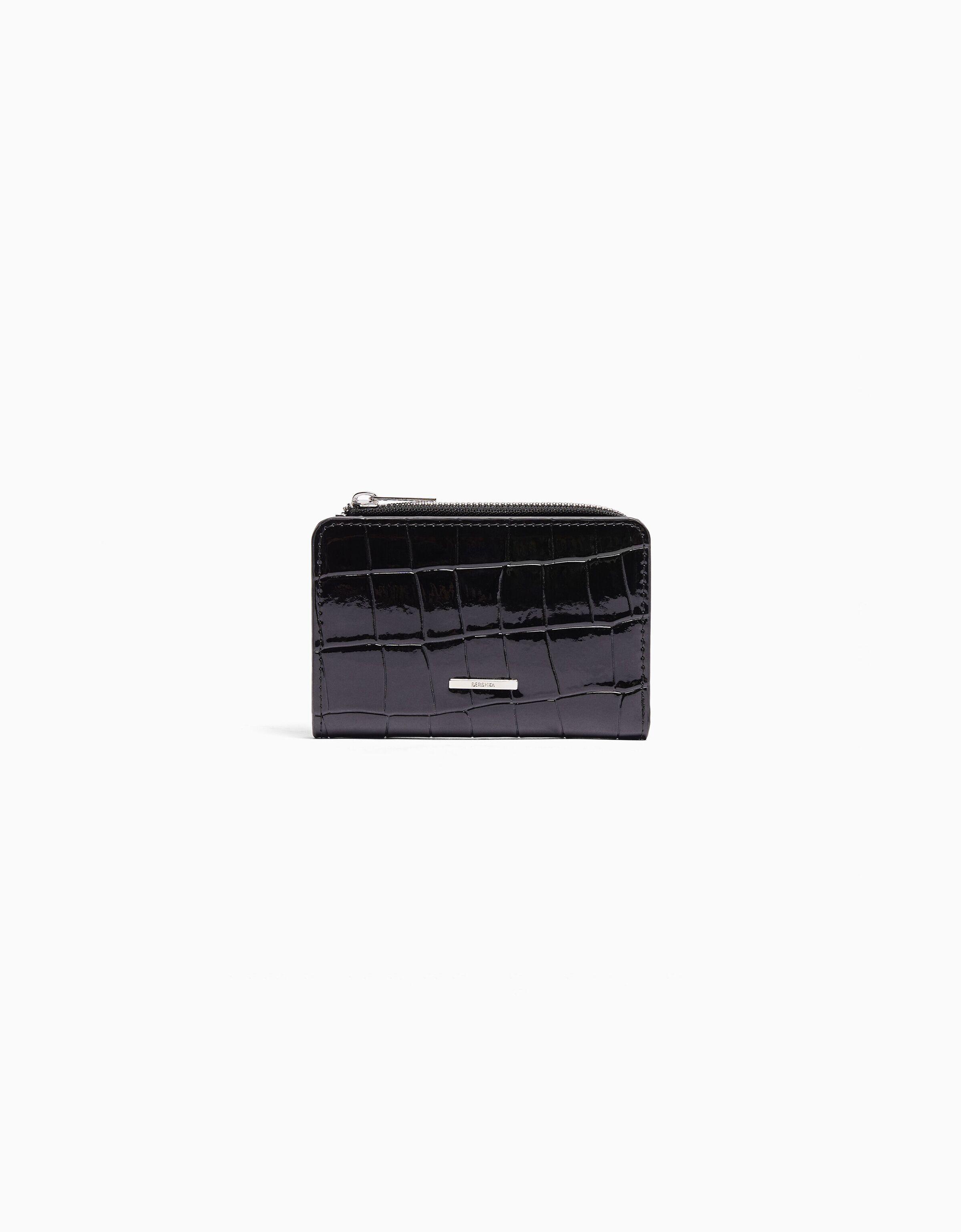 Bershka Geldbeutel In Lackoptik Mit Prägung Im Animalprint Damen Schwarz