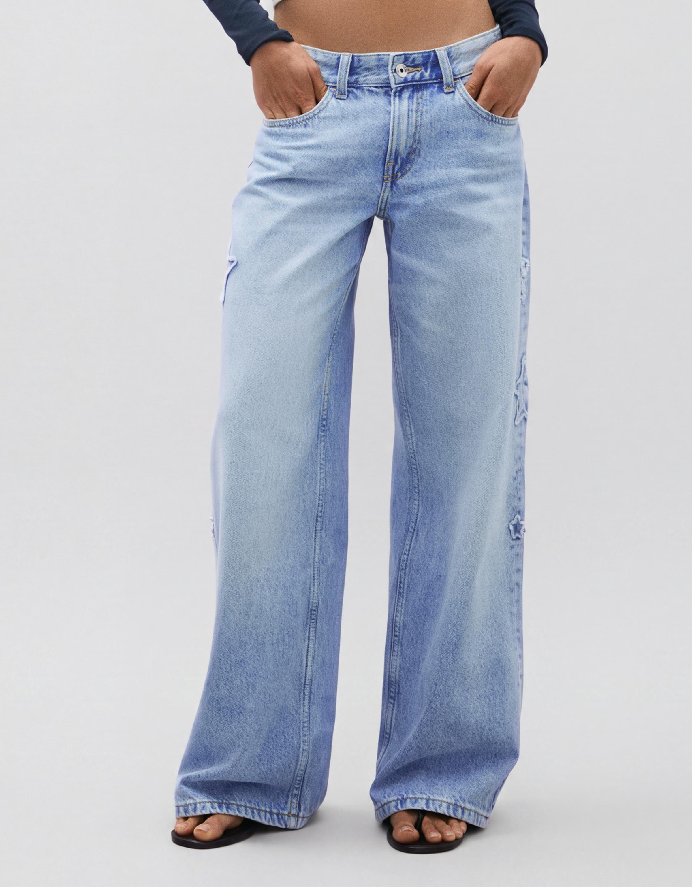 Boyfriend jeans with star print — Light blue