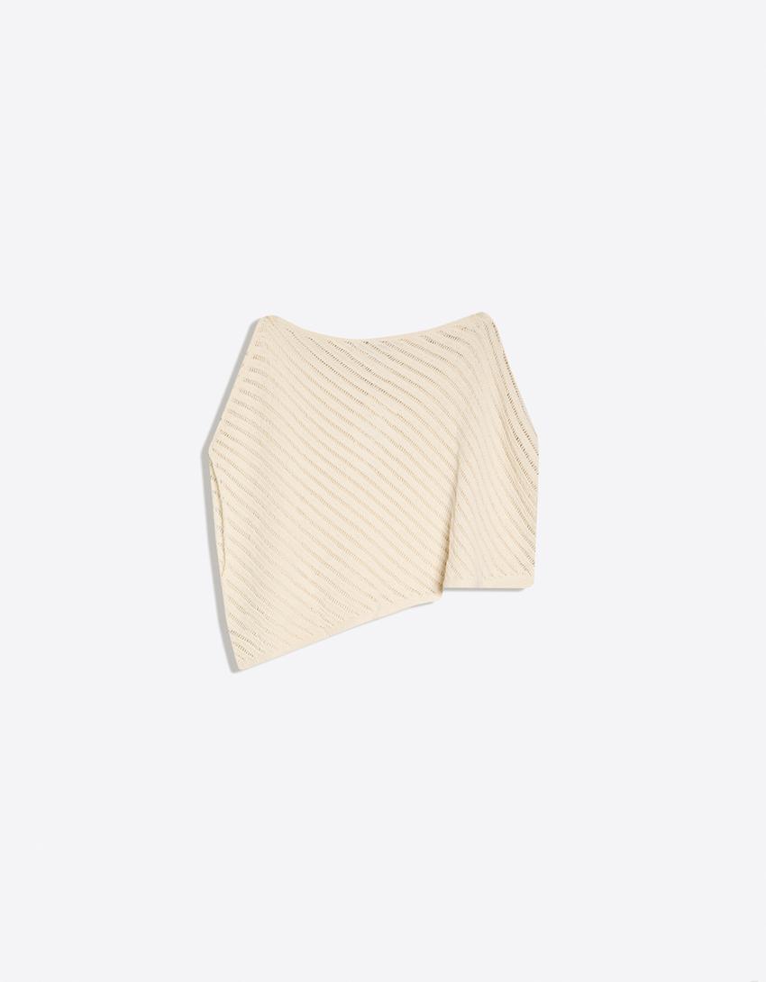 Rustikaler Cape-Pullover-Rohweiß