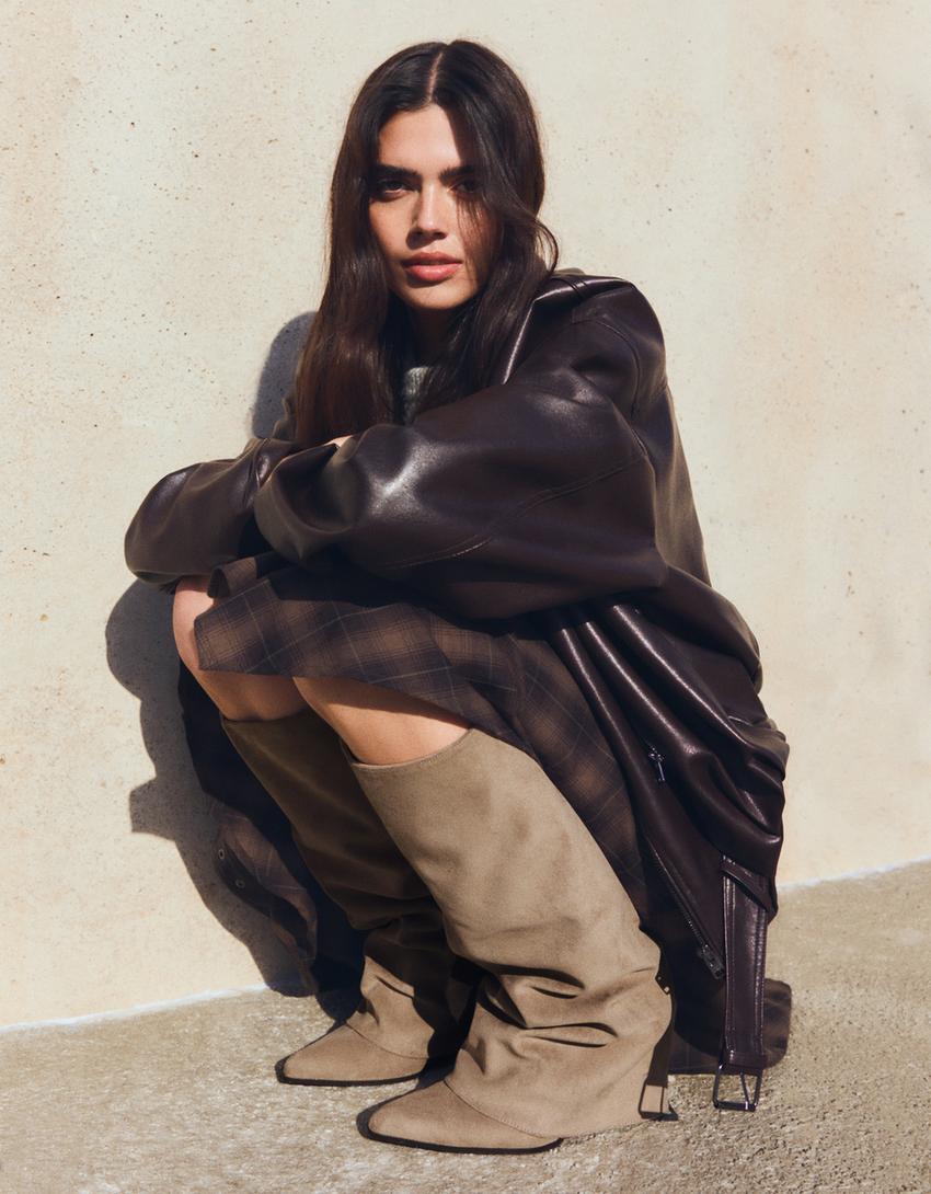 Bottes à talon et pantalon-Marron clair