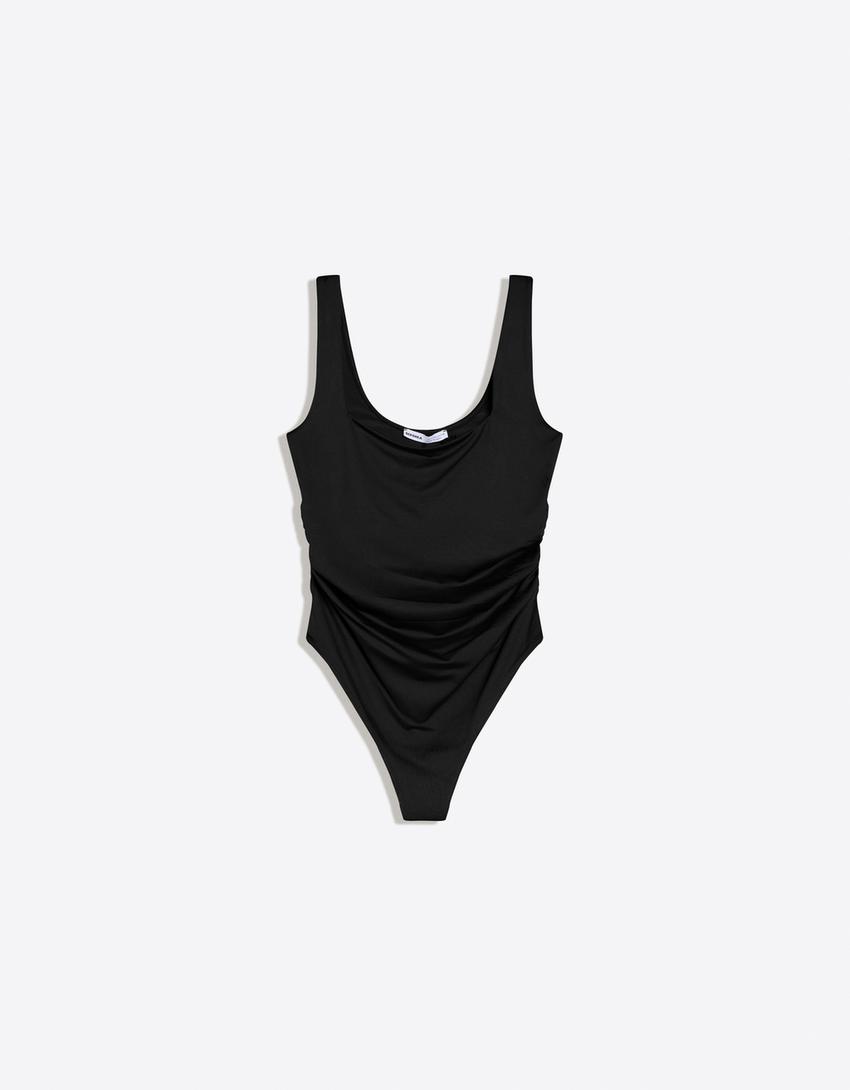 Square neck strap body-Black