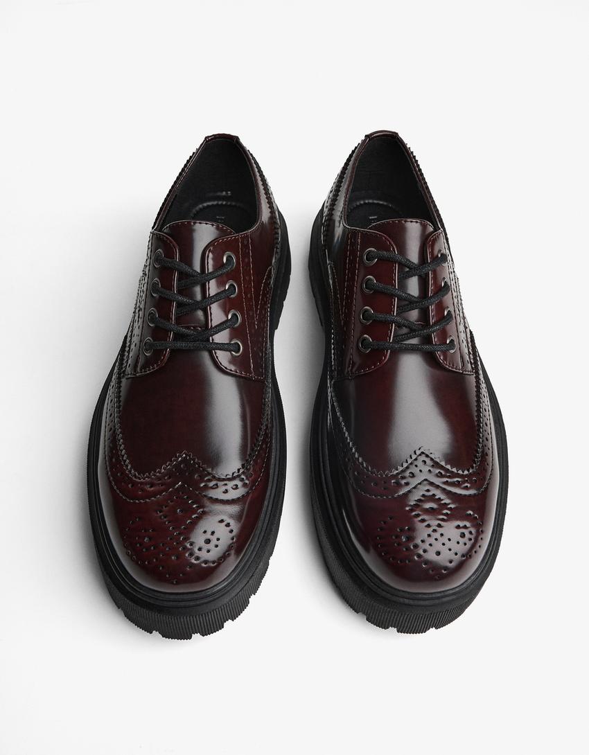Chaussures de ville perforées-Grenat