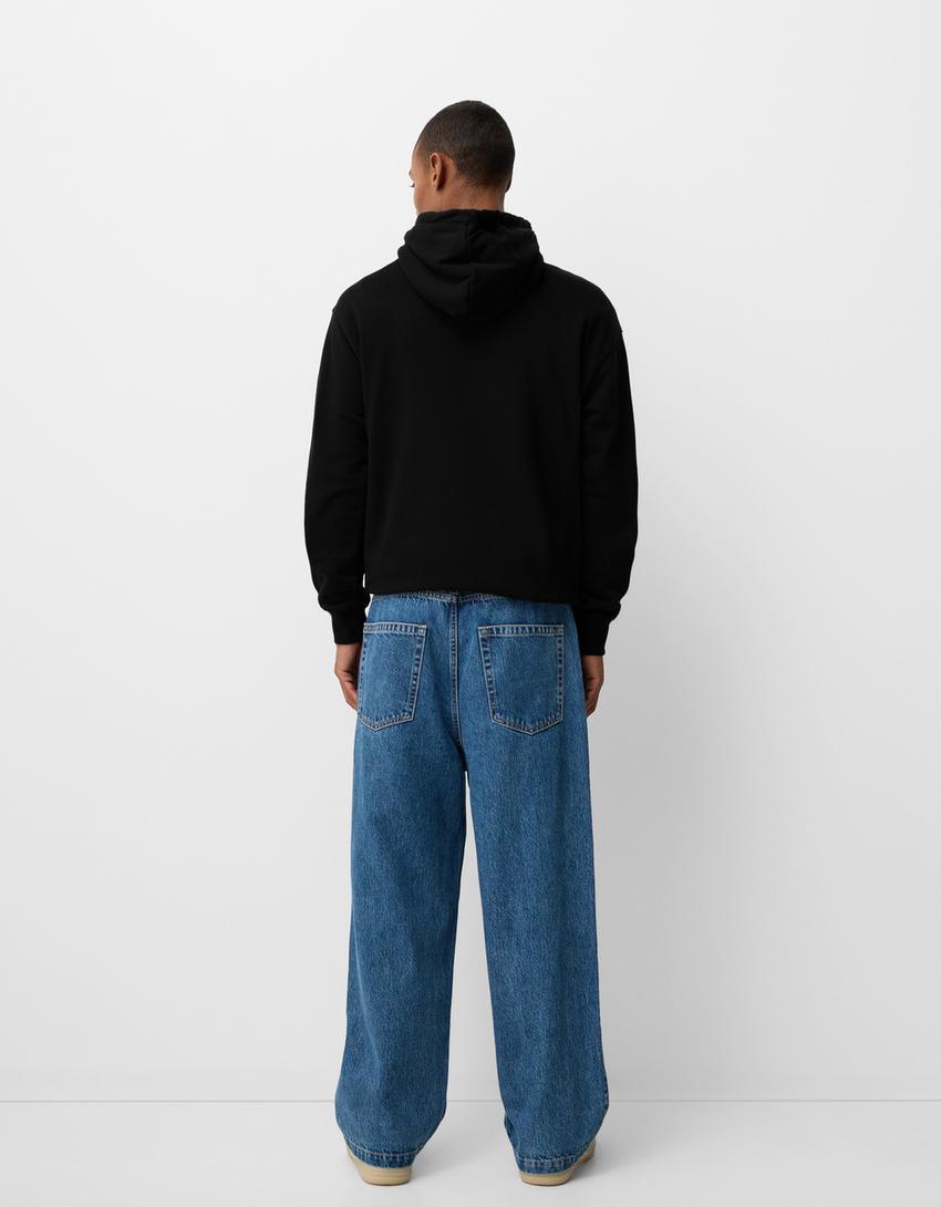 Sweatshirt oversize com capuz-Preto-1