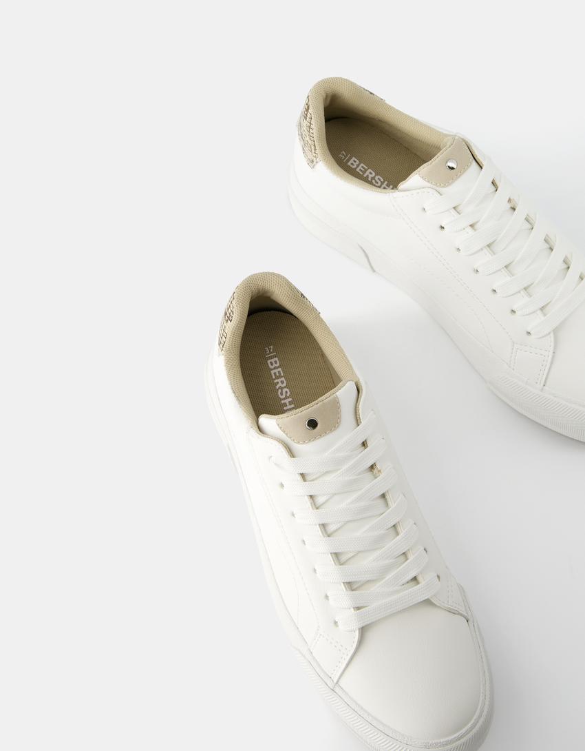 حذاء رياضي بنعل سميك وتفصيل طبعة حيوانية-أبيض-5