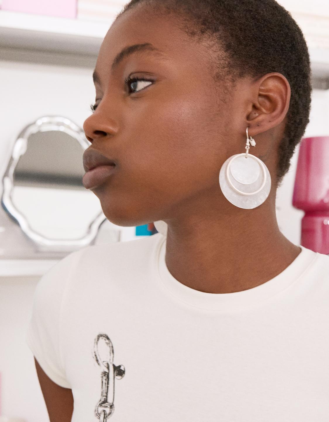 Pearly earrings