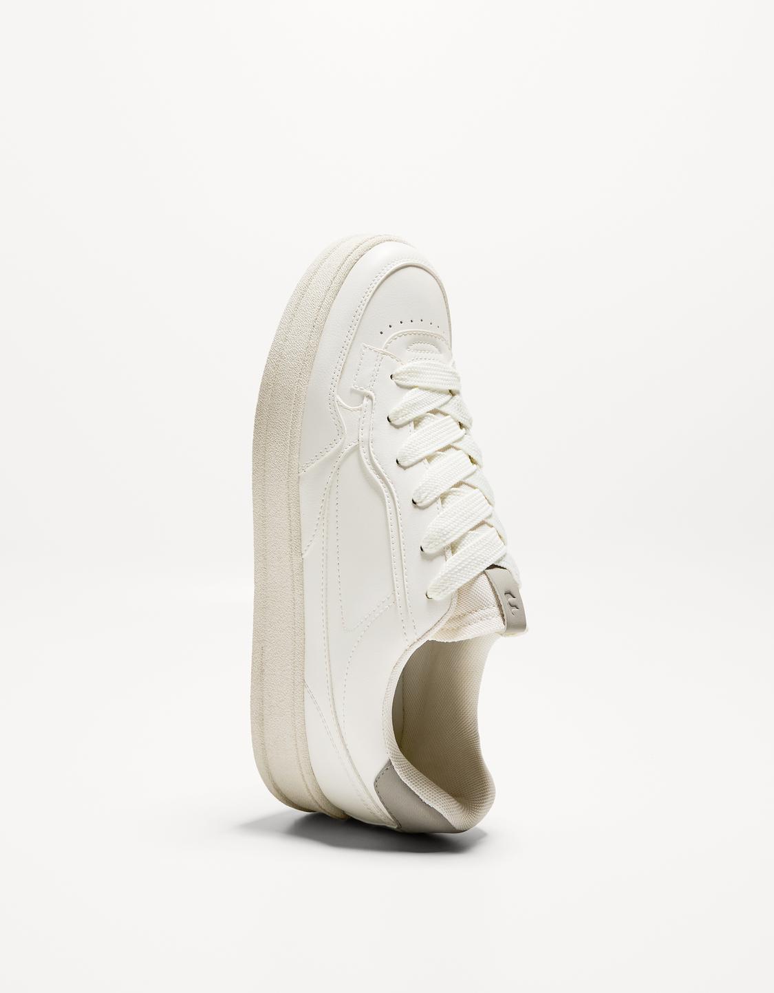 Minimalist lace-up trainers
