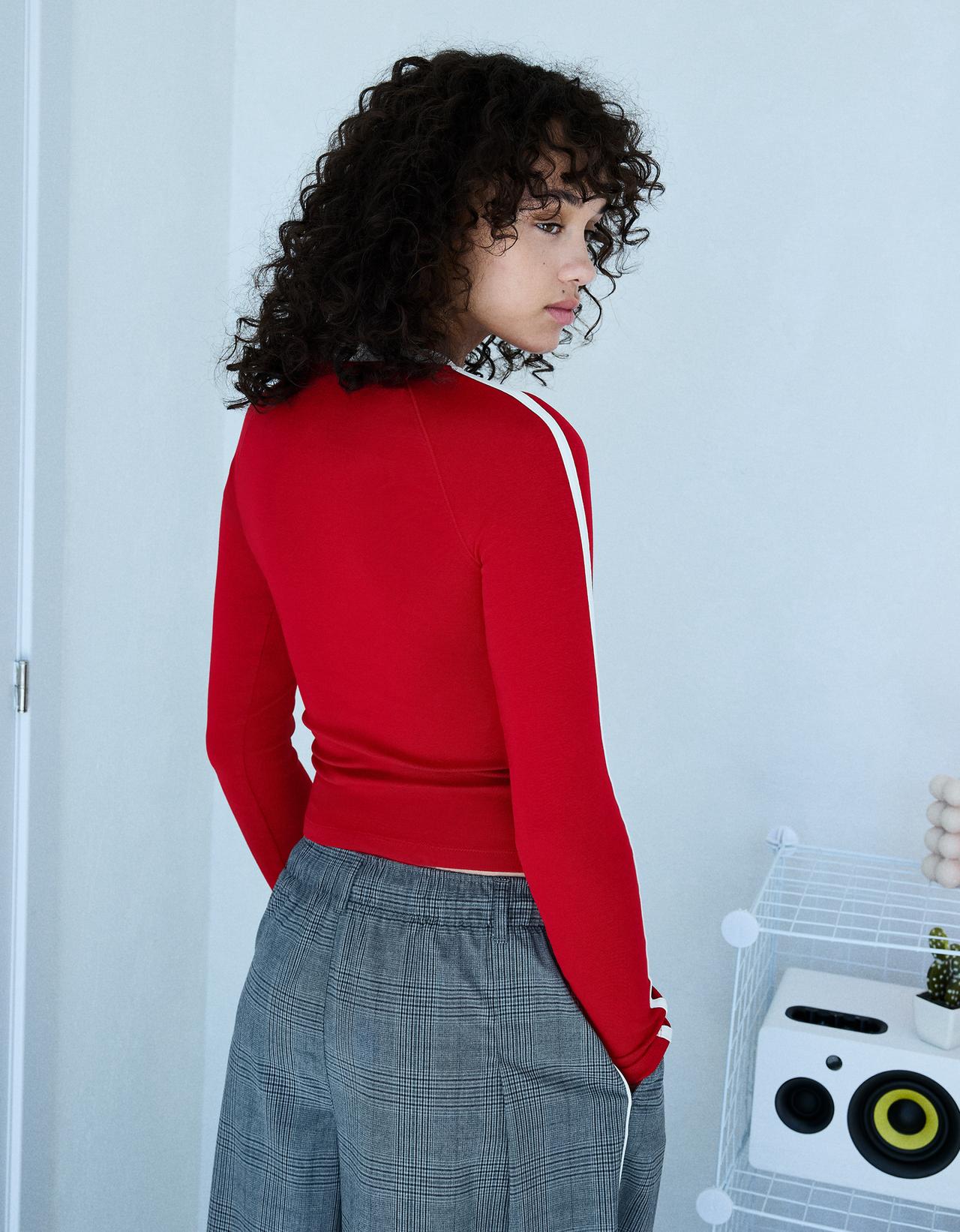 Contrast print long sleeve T-shirt — Red