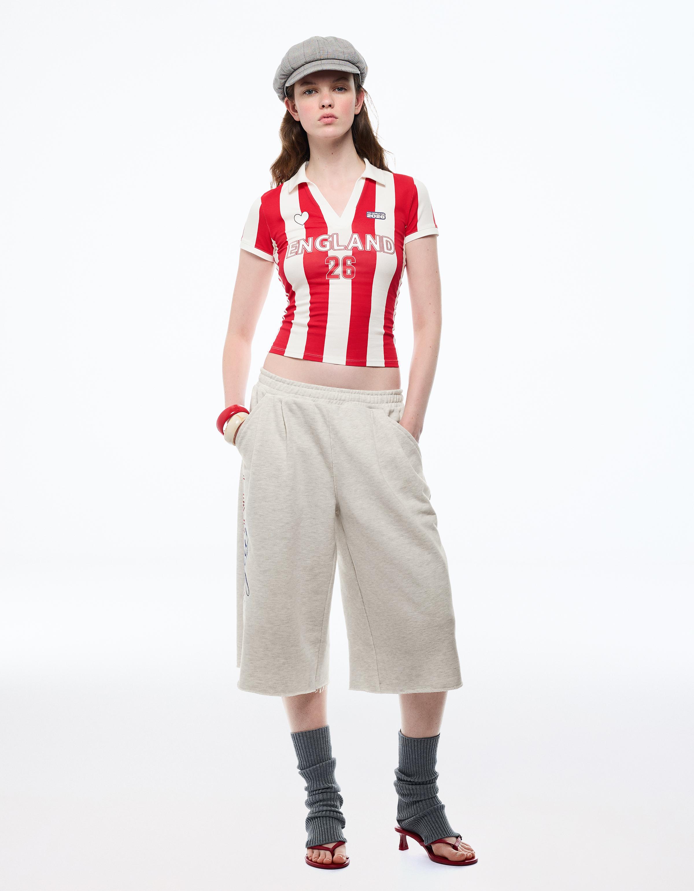 Bershka Bermuda Felpa Inglaterra Fifa World Cup™ Mujer Gris
