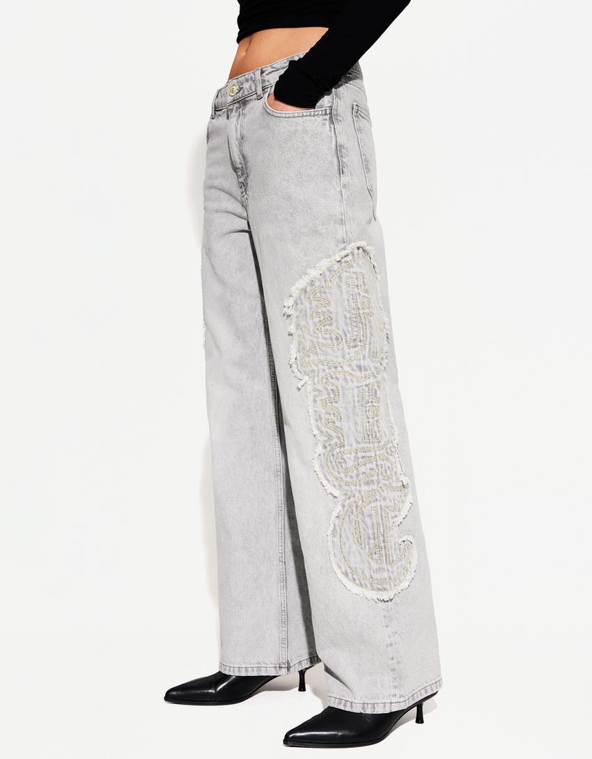 Jeans baggy bordado