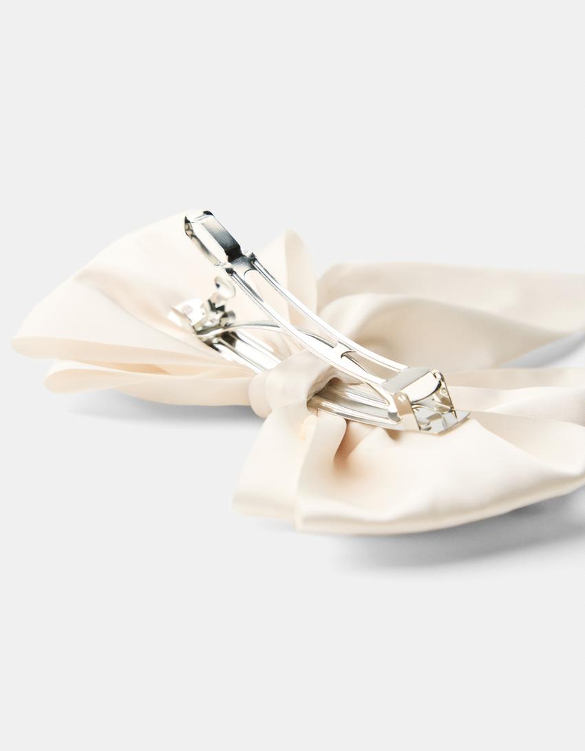 مشبك شعر بلمسة نهائية ساتان وفيونكة-كريمي-2