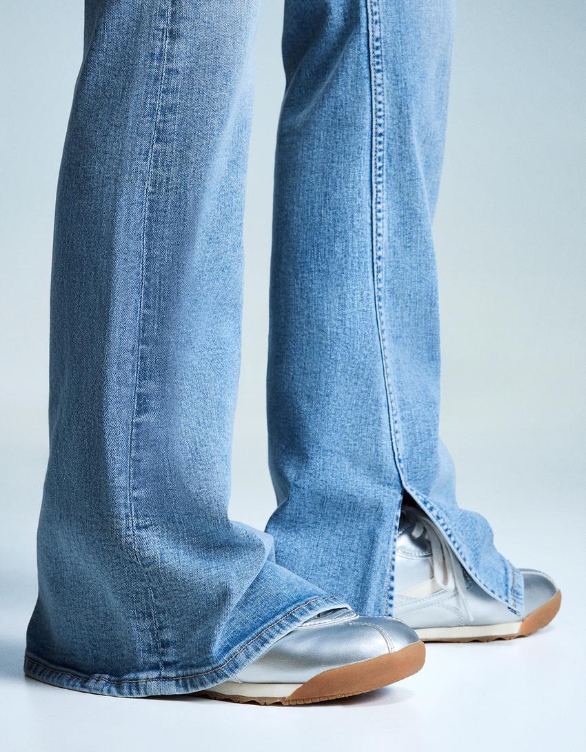 Schlagjeans mit Schlitz-Ausgewaschenes Blau-1