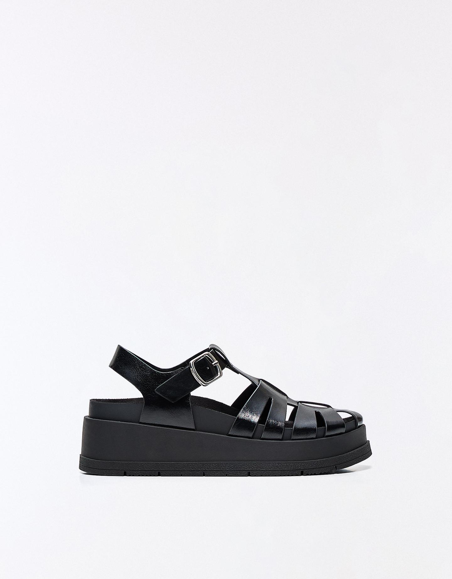 Bershka płaskie sandały czarny