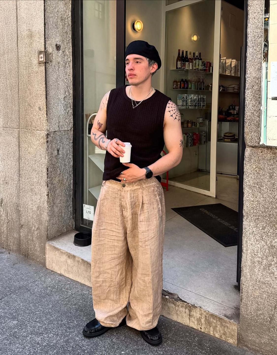 Balloon fit linen trousers
