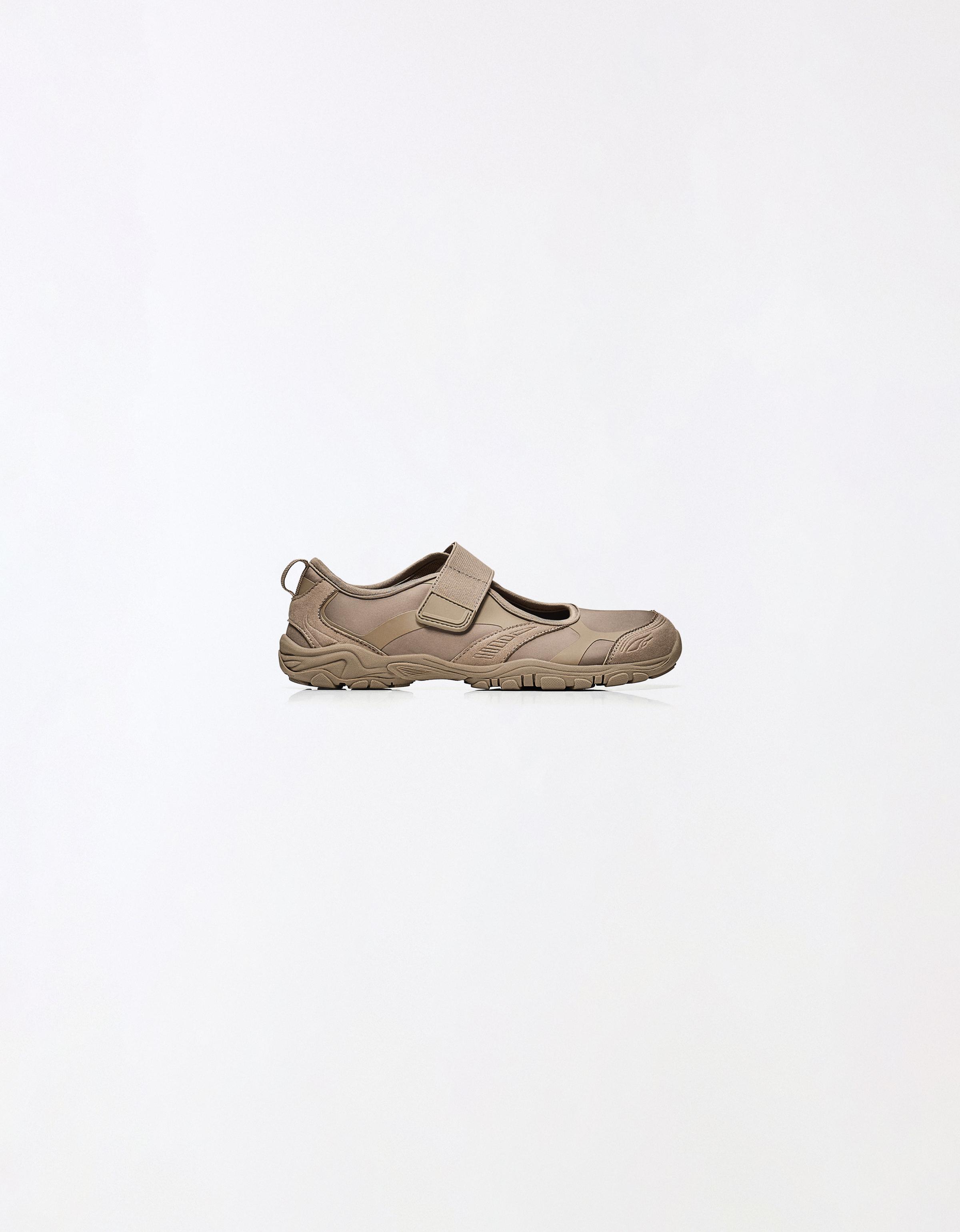 BAREFOOT BALLERINAS — TAUPE