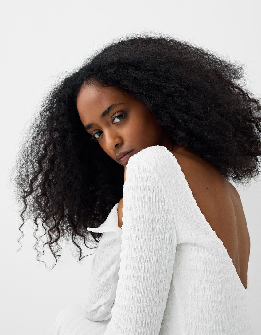 فستان متوسط الطول بحياكة وافل وأكمام طويلة-كريمي-3