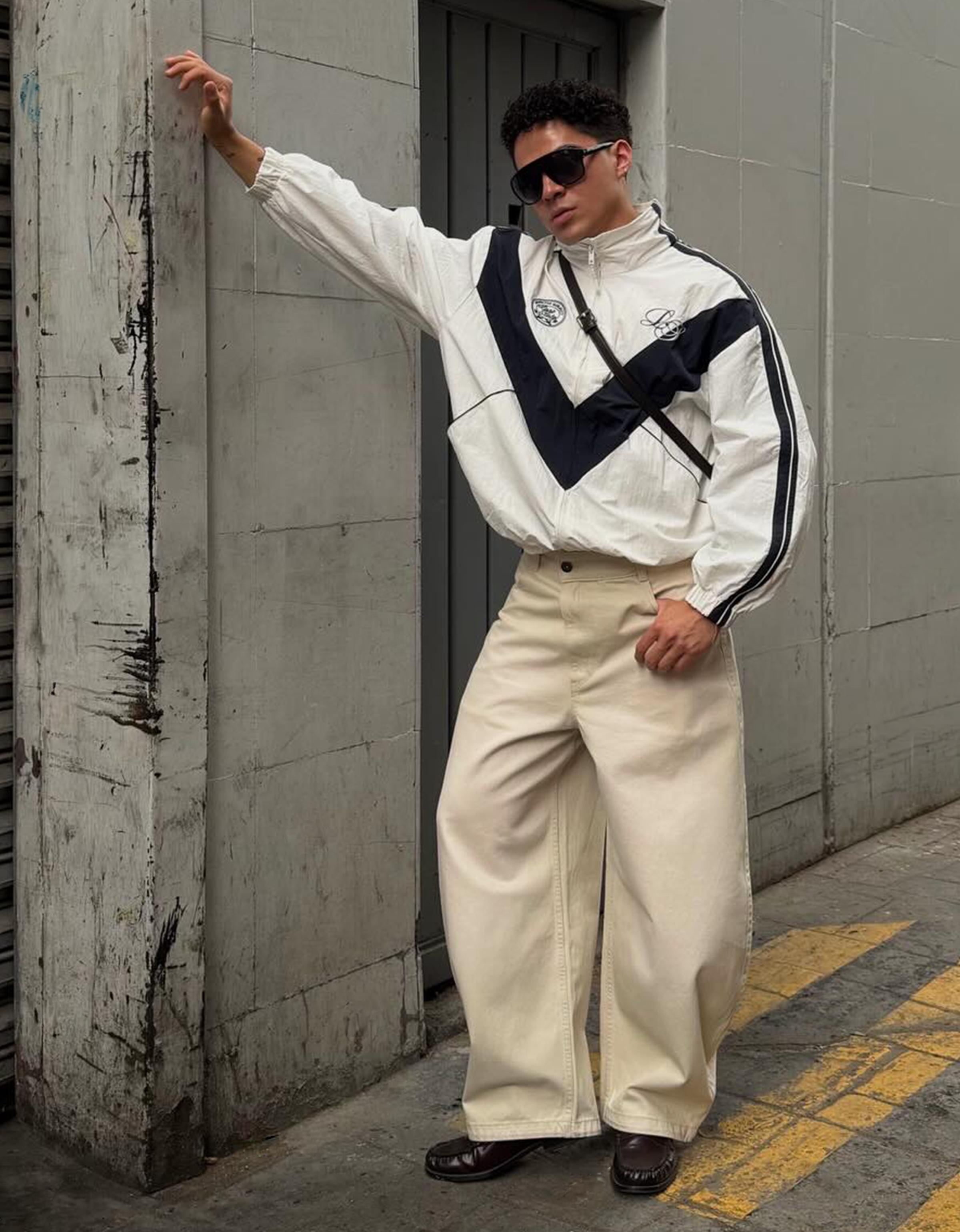 Embroidered crossover barrel trousers — Sand