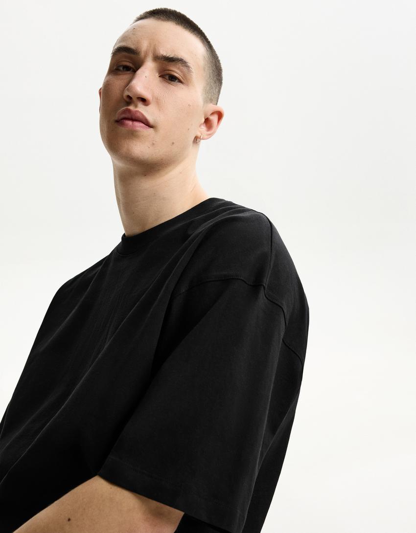 Koszulka oversize z krótkim rękawem-Czarny