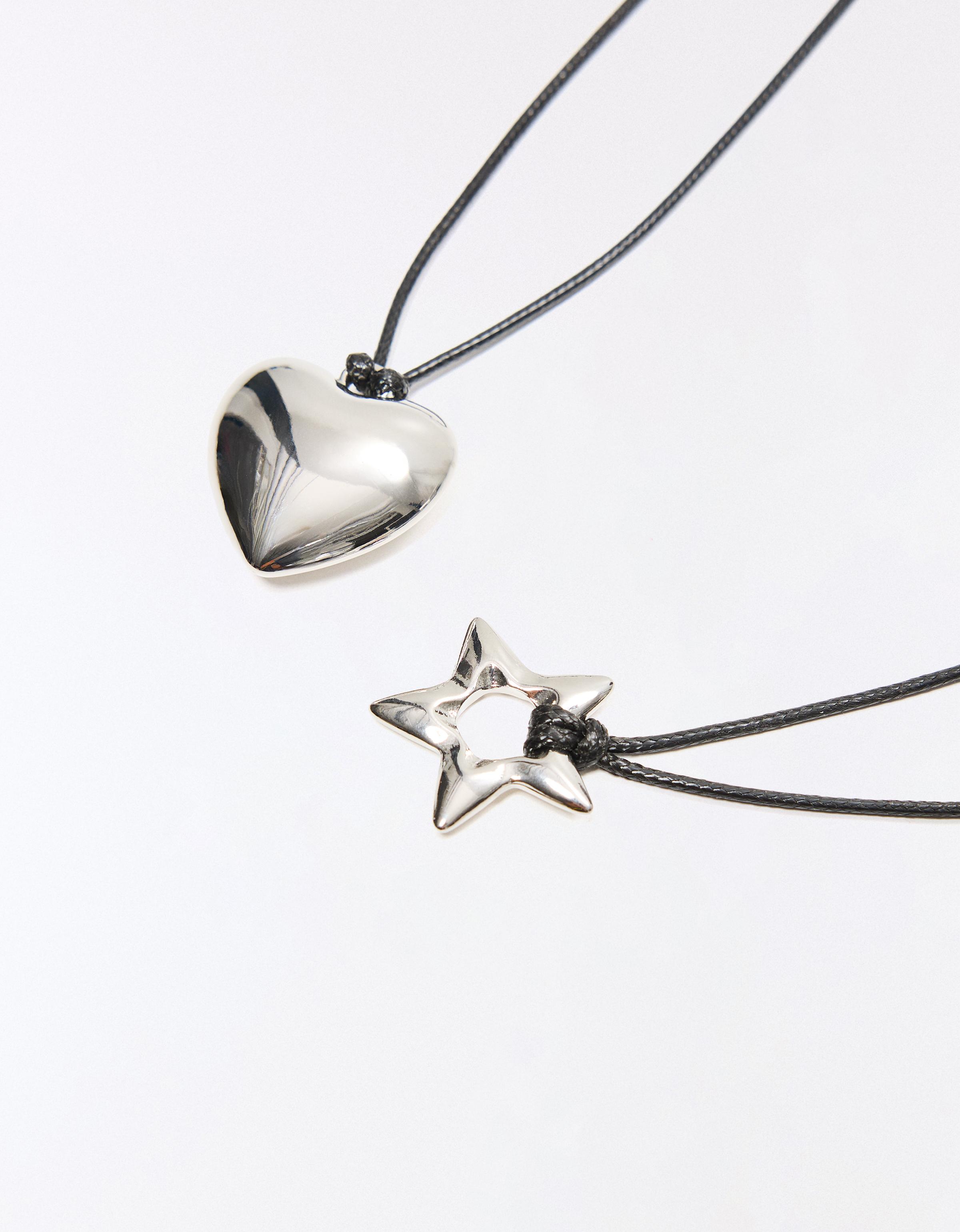 Cord necklace with pendant pack — Silver