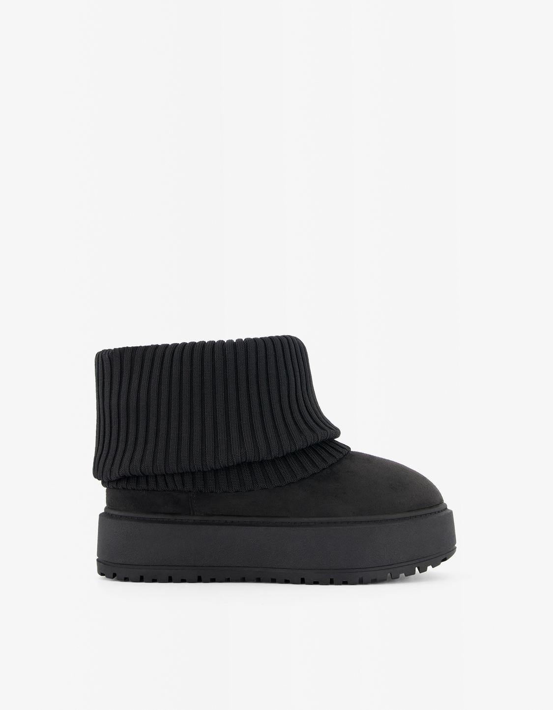 Botins com plataforma tipo meia