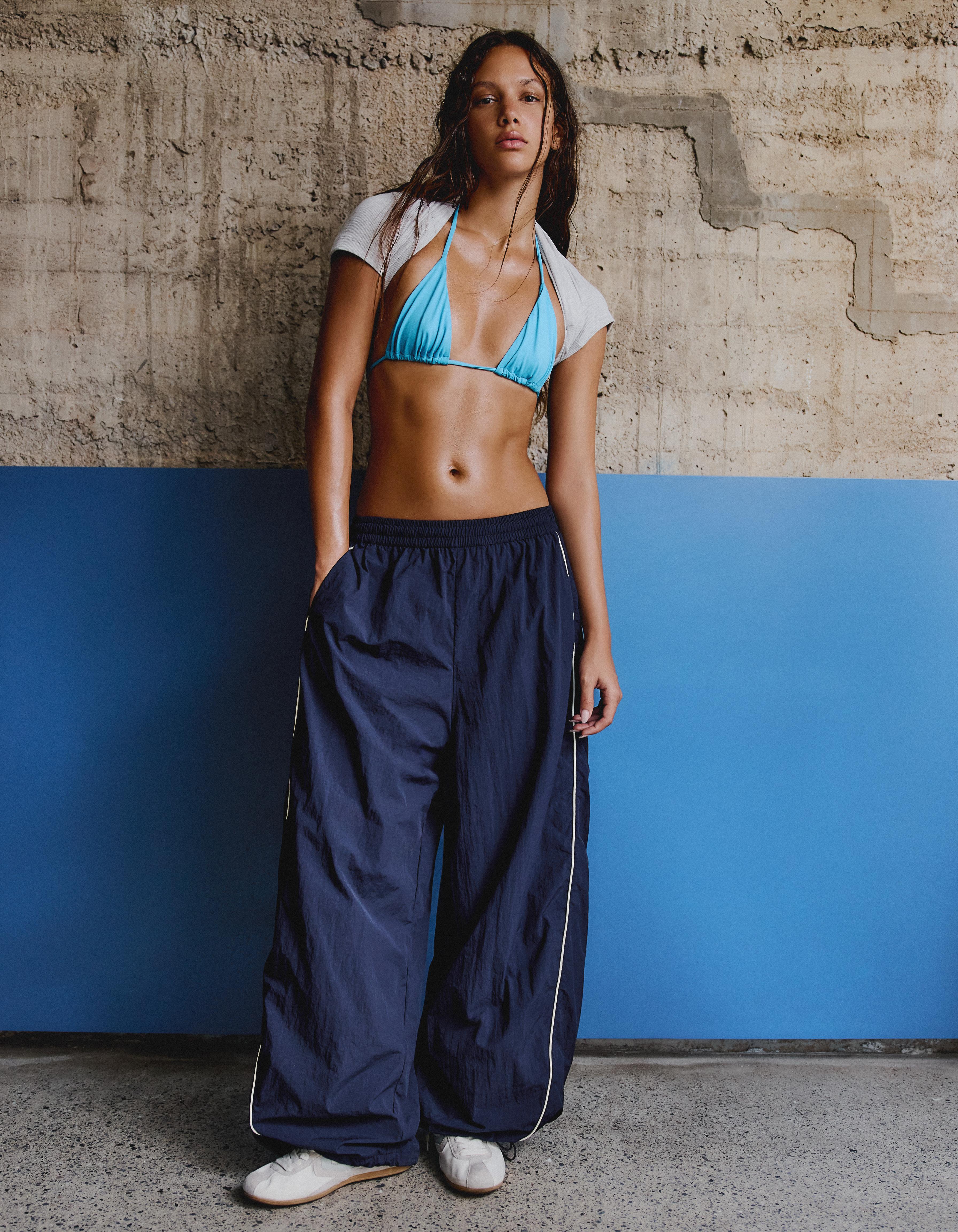 Bershka Pantalón Parachute Técnico Mujer Marino
