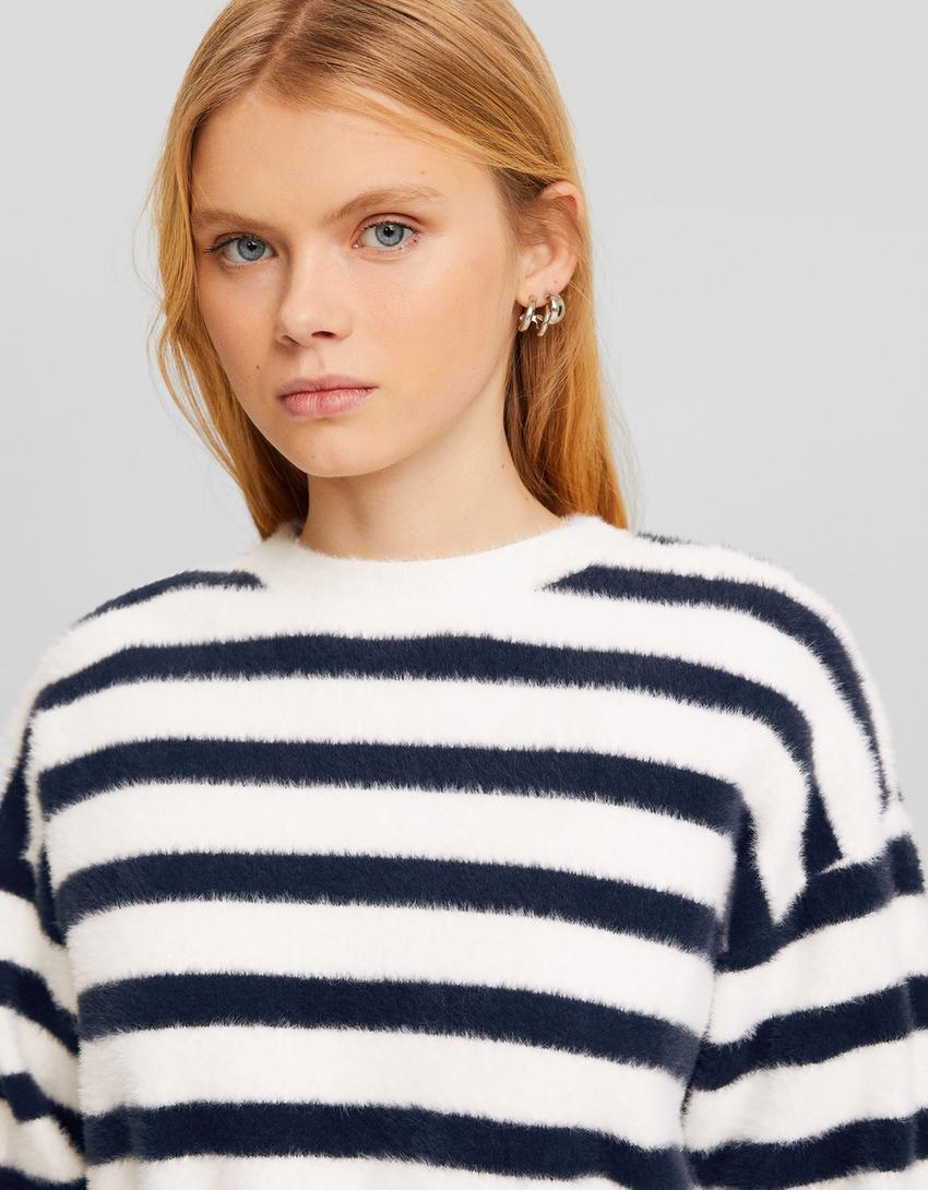 سويتر من الفرو الاصطناعي-أزرق-2