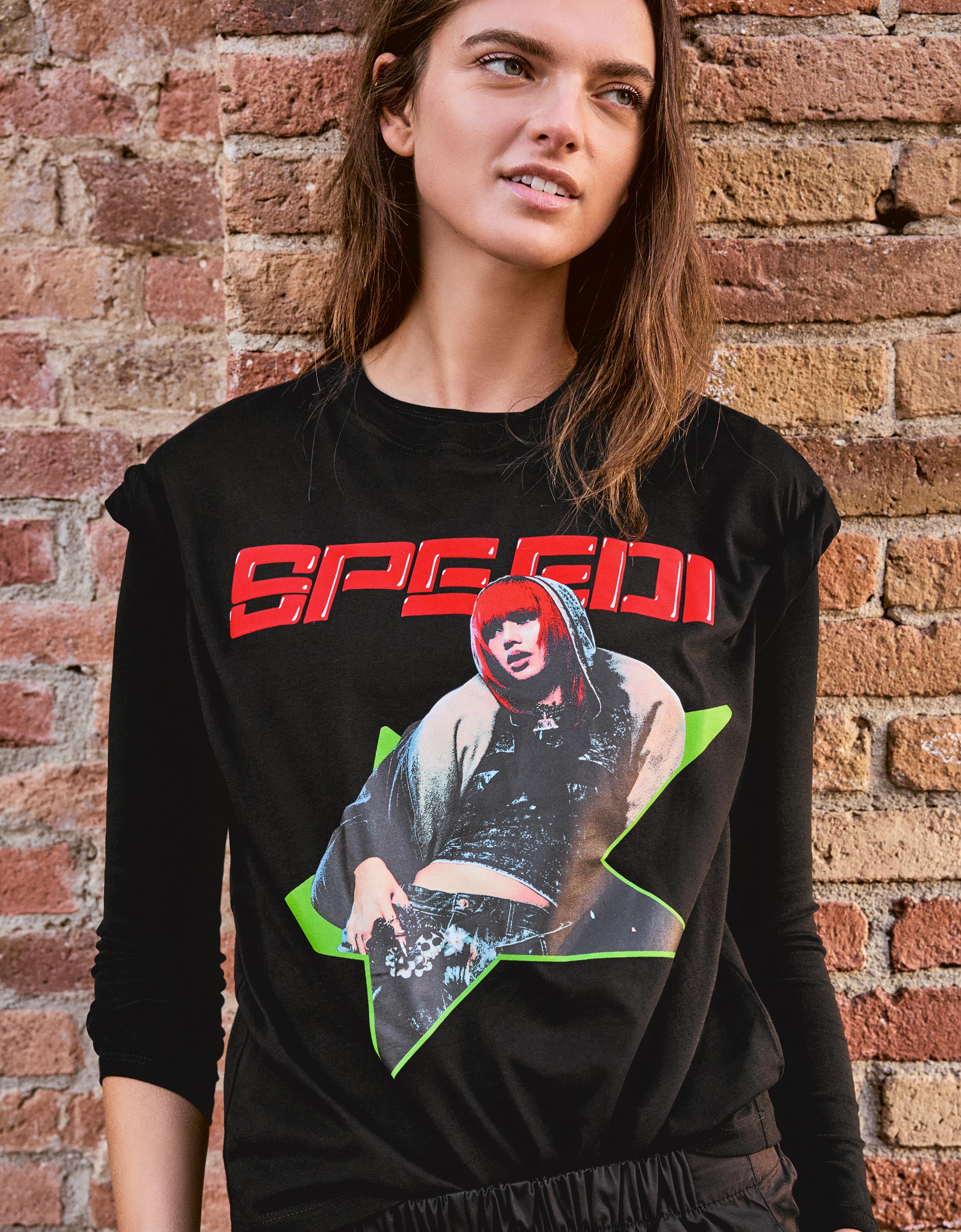 Bershka Einfarbiges Speedi T-Shirt Mit Kurzem Arm Und Print Damen Xs Schwarz