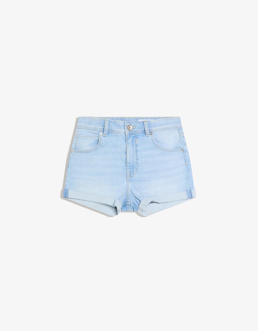 Denim paçası katlamalı şort-Açık mavi