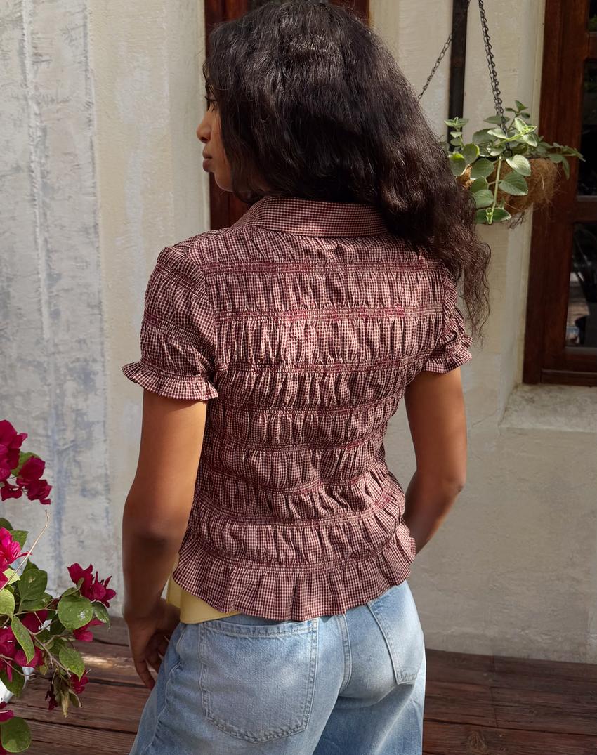 قميص بأكمام قصيرة وزمة-رماني