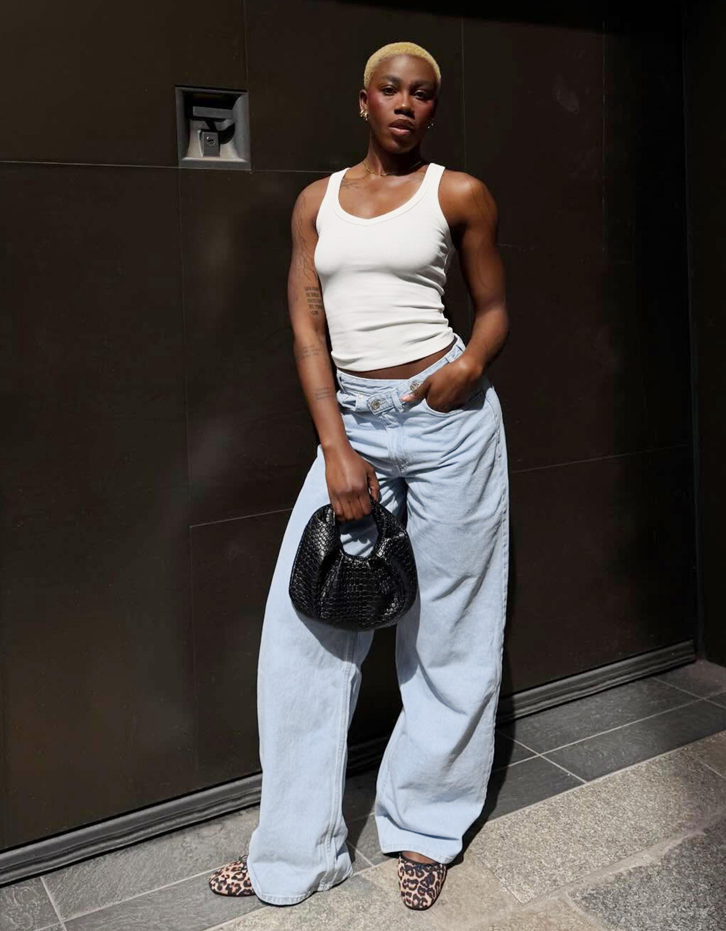 Wide leg jeans with crossover waist — Light blue