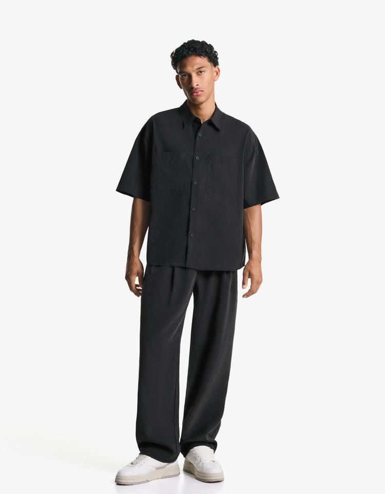 Short sleeve boxy fit shirt
