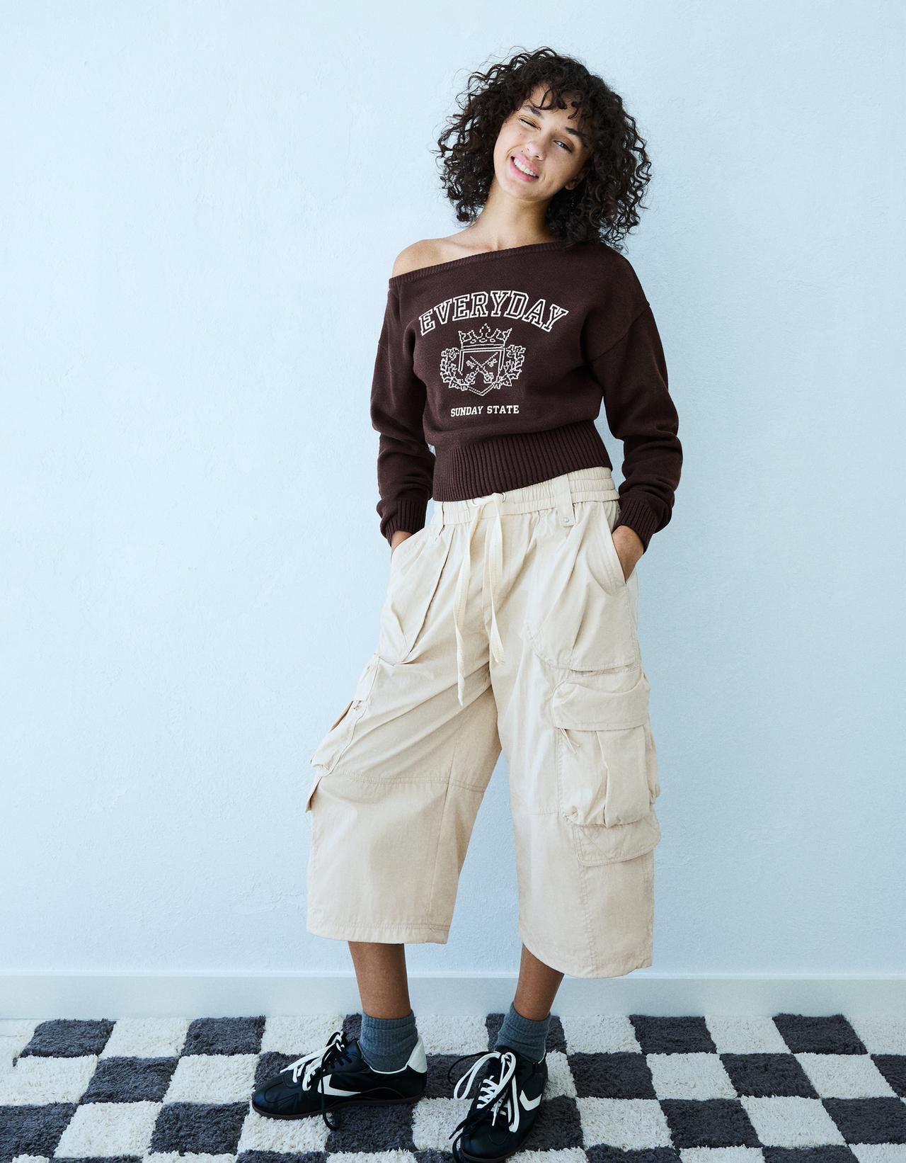 Asymmetric-neck printed jumper — Brown