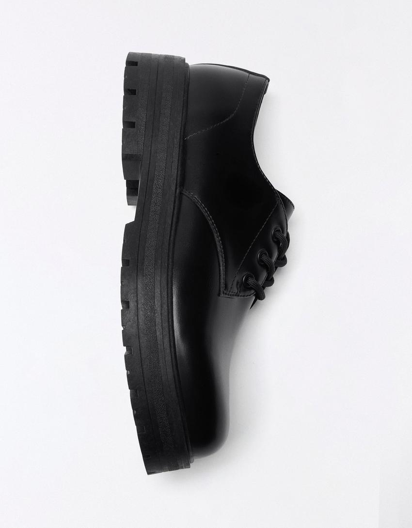 Zapato blucher-Negro