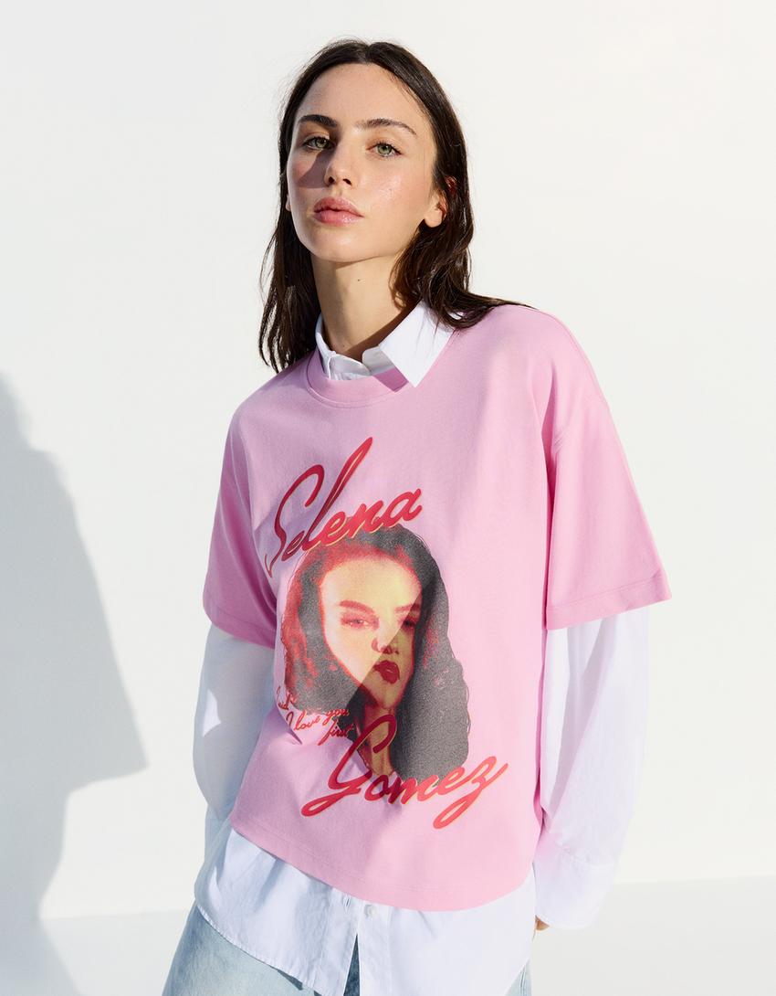 T-shirt Selena Gomez manga curta estampado-Rosa