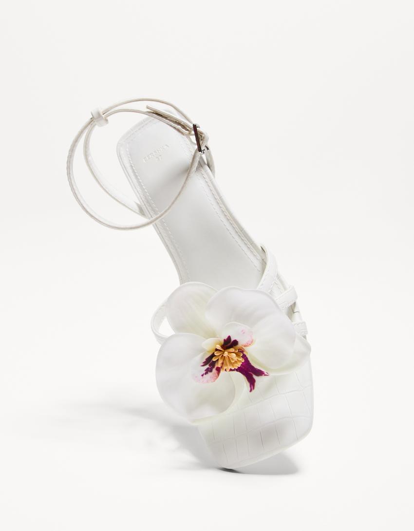 Kitten heel sandals with floral detail-WHITE-2