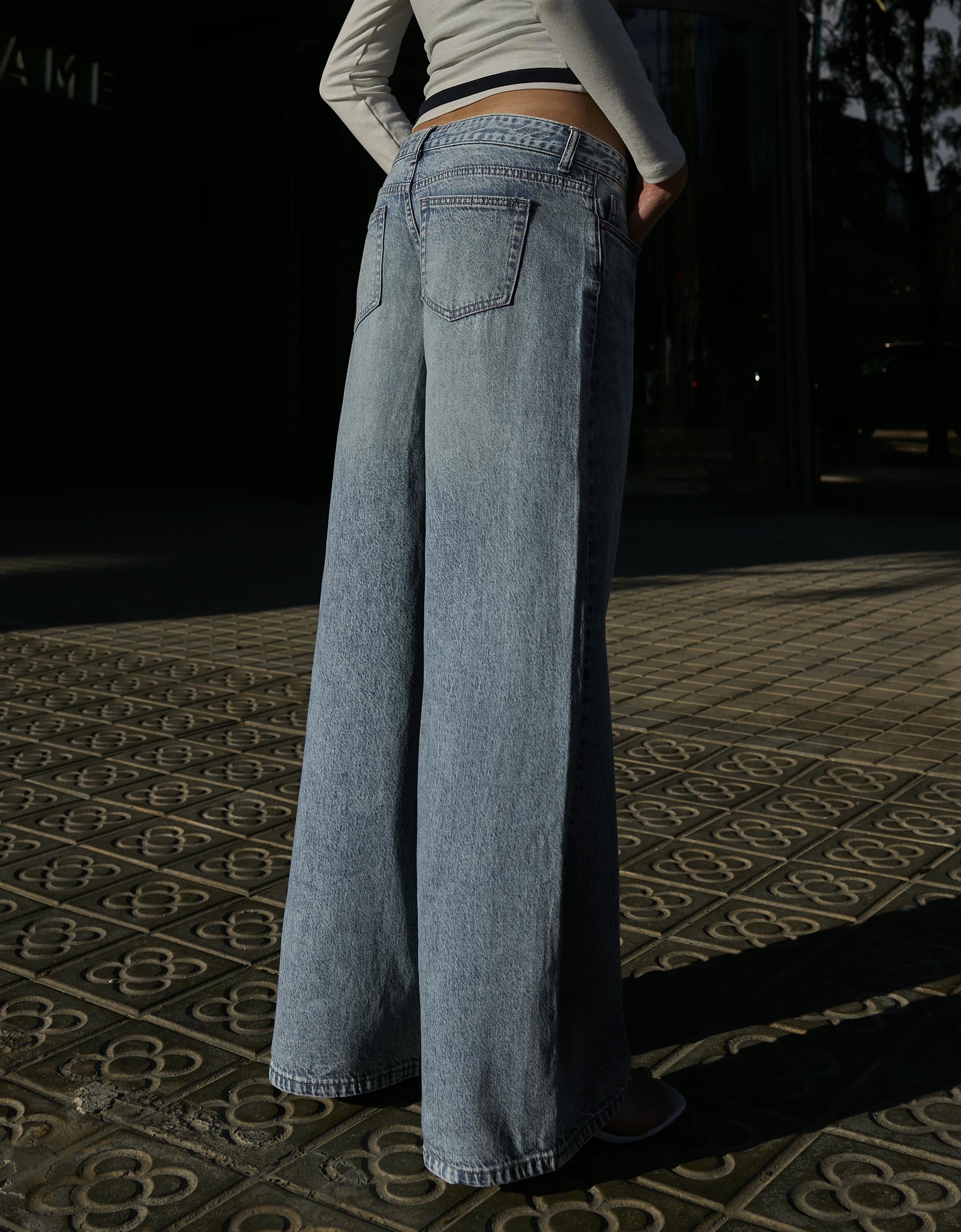 Bershka Düşük bel geniş paça jean görsel 3