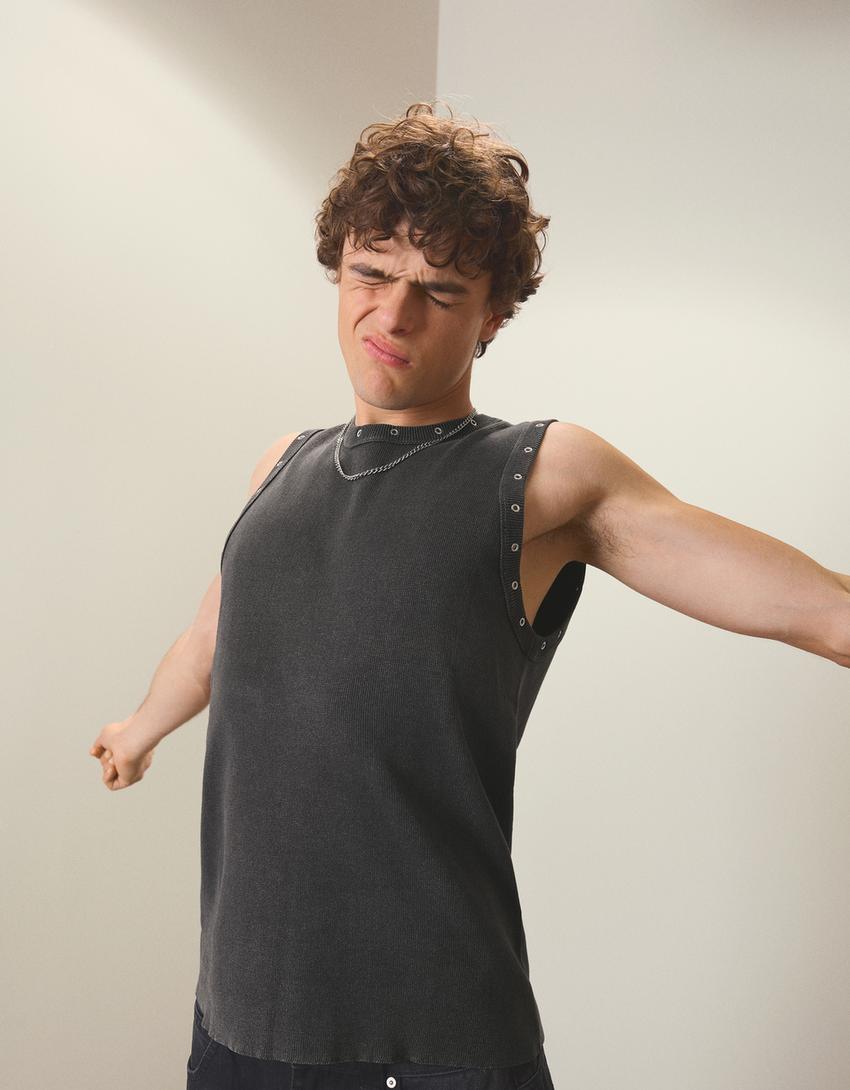 Top met bandjes en eyelets-Zwart