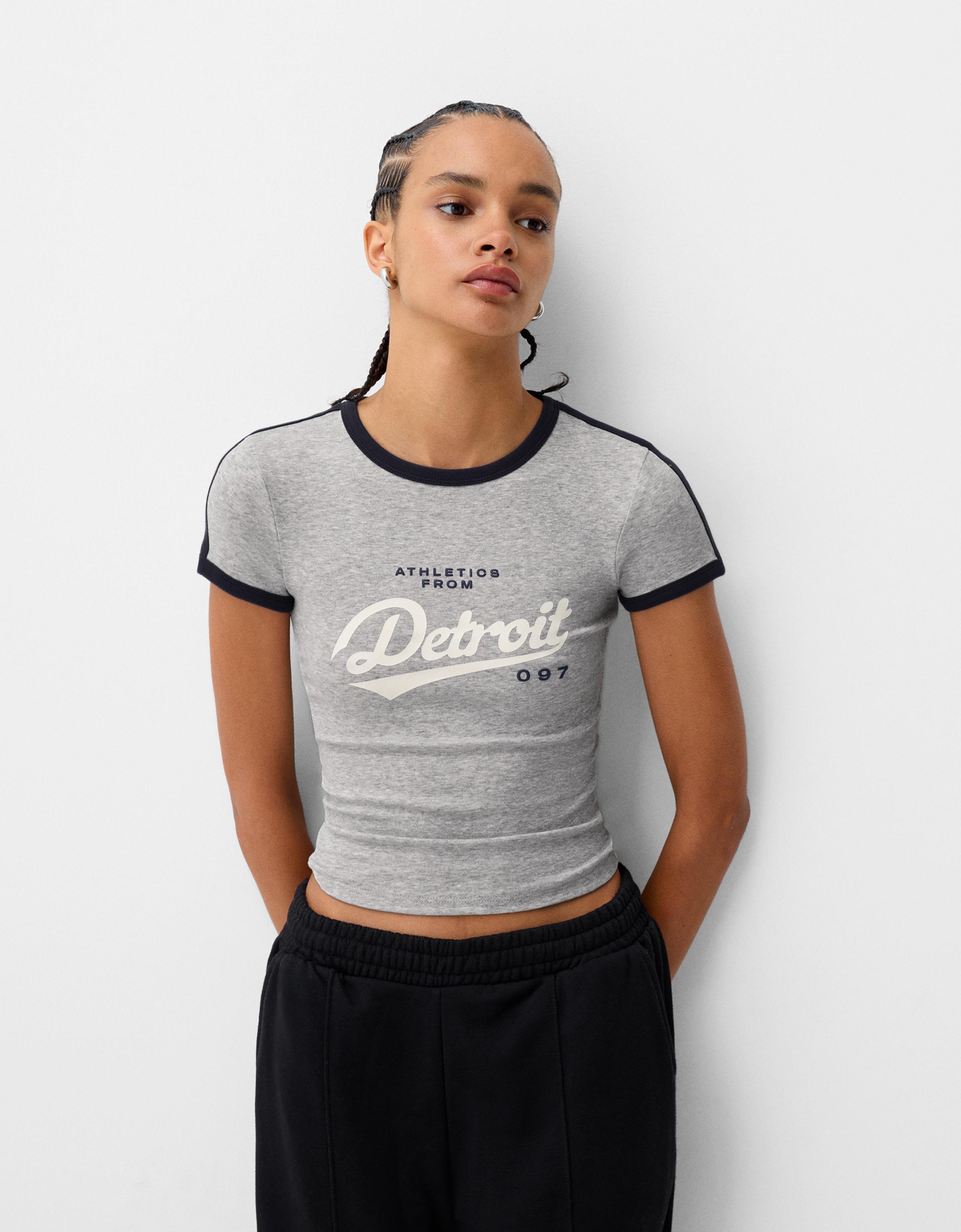 Bershka T-Shirt Mit Print Damen 10-12 Grau