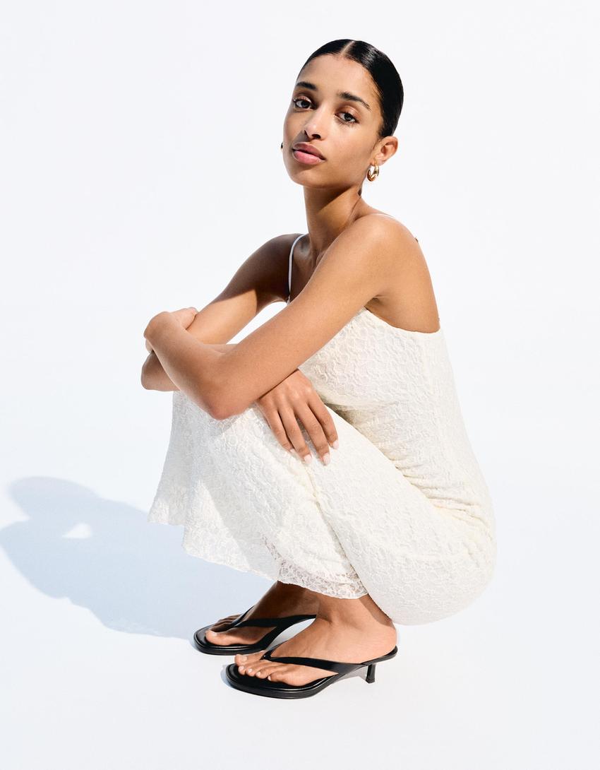 Vestido midi de renda com renda-Gelo-3