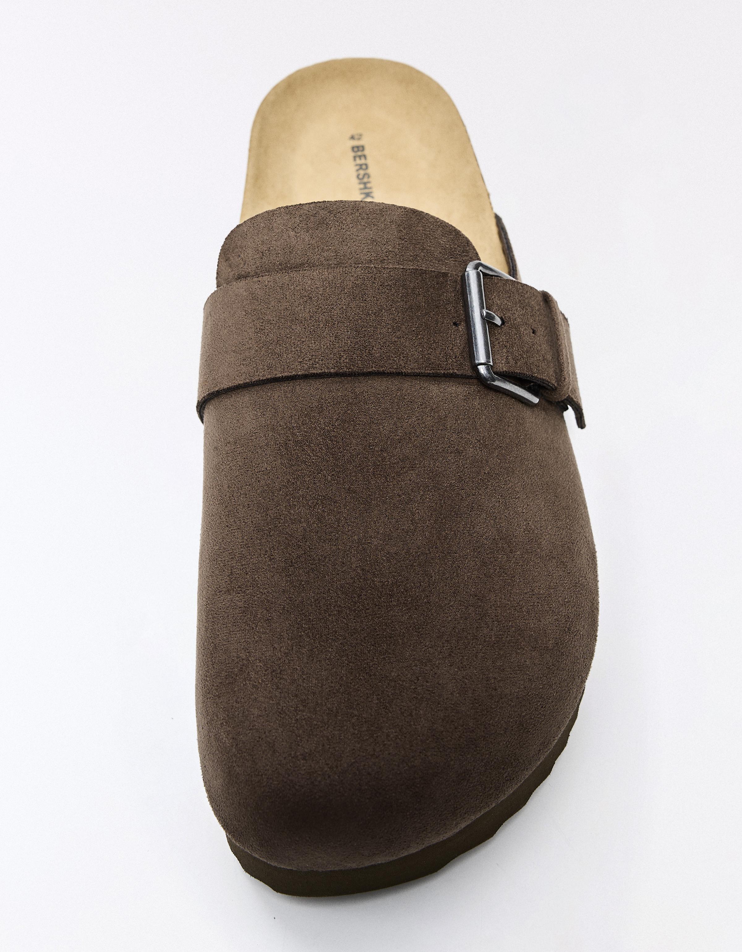Clogs with buckle detail — BROWN