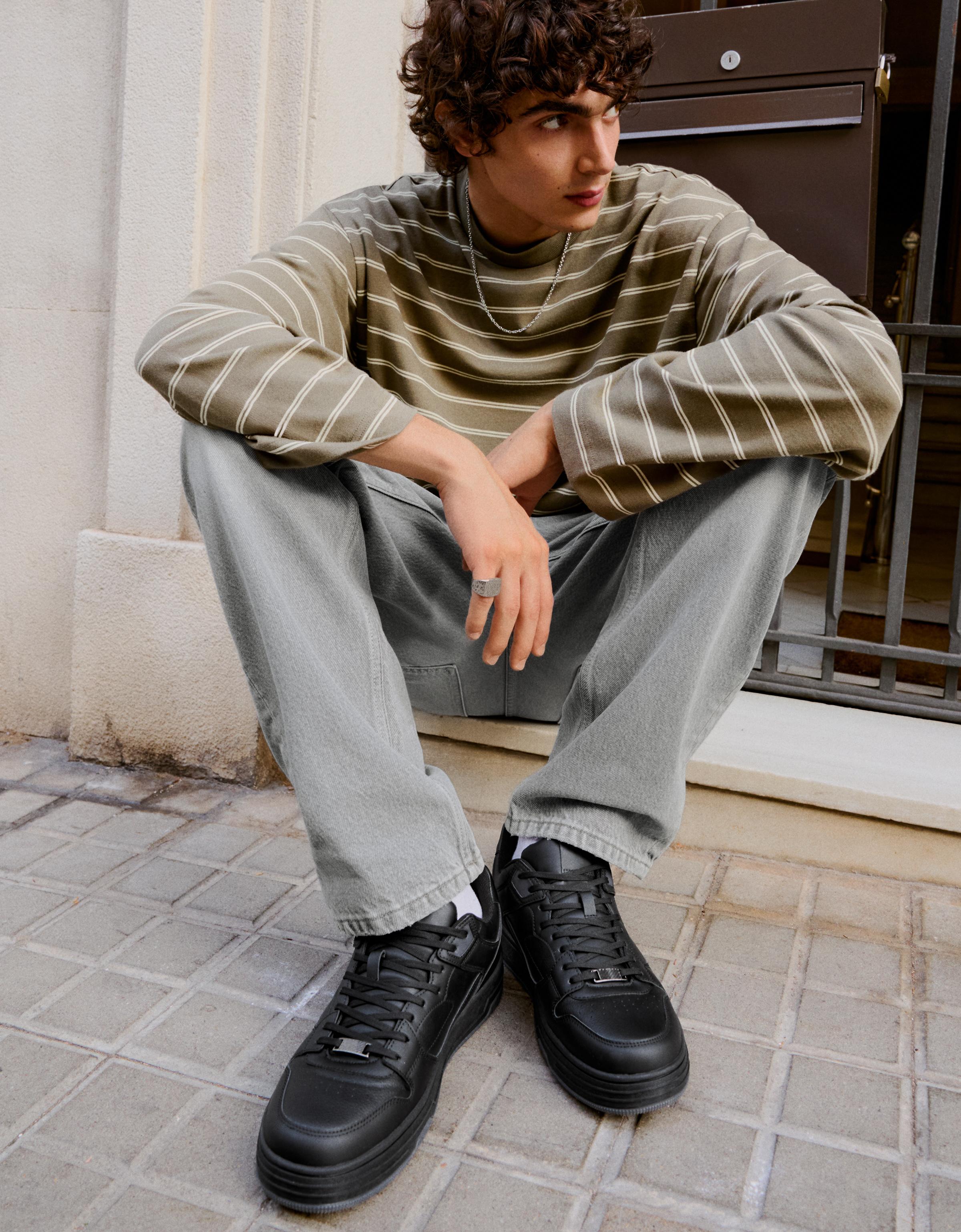 BASIC TRAINERS — BLACK