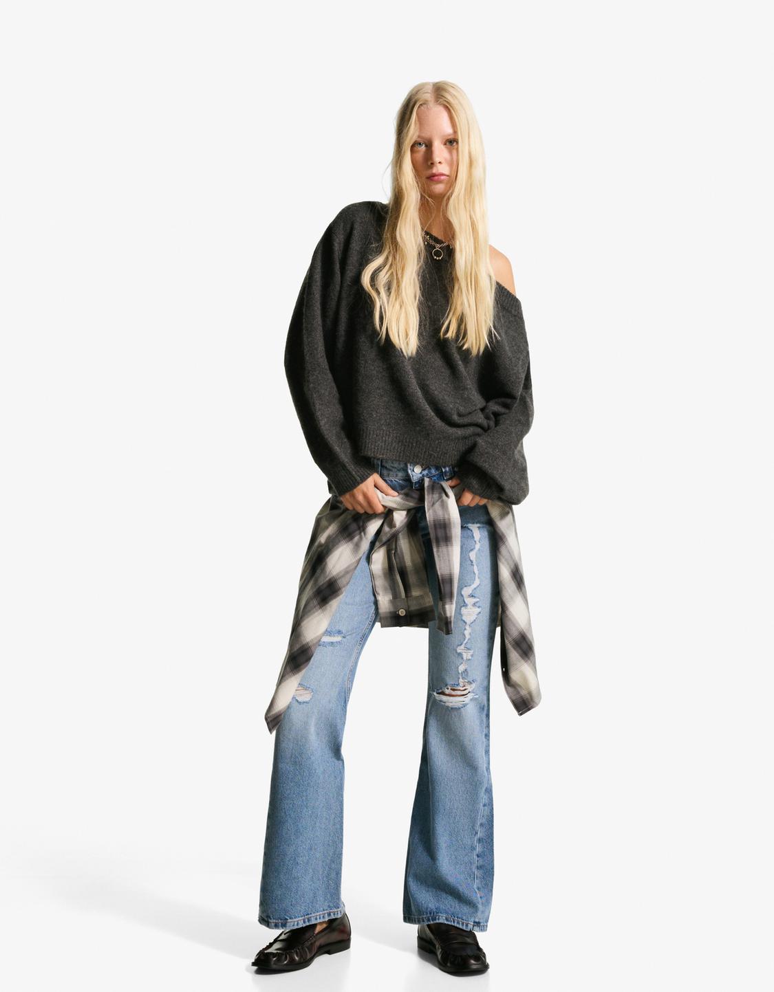 Flared baggy jeans with zips