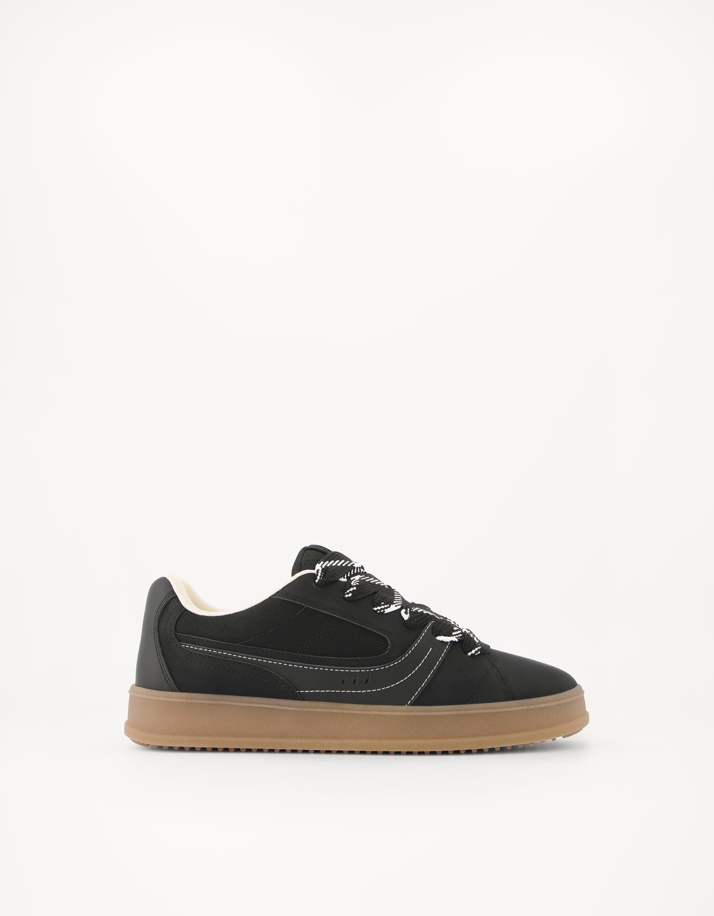 Bershka Skate-Sneaker Mit Xl-Schnürung Und Schleife Herren 39 Schwarz