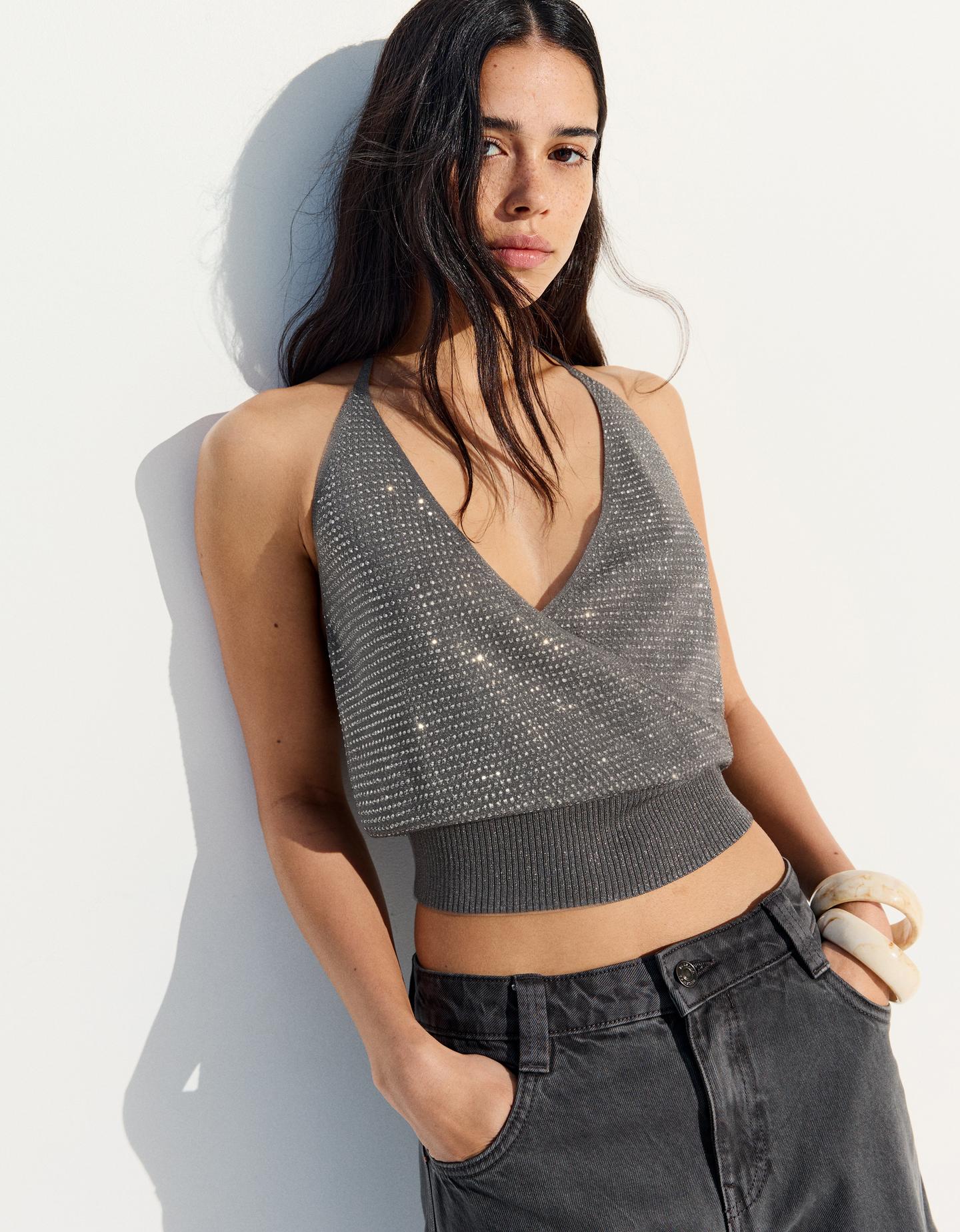 Bershka błyszczący top halter szary