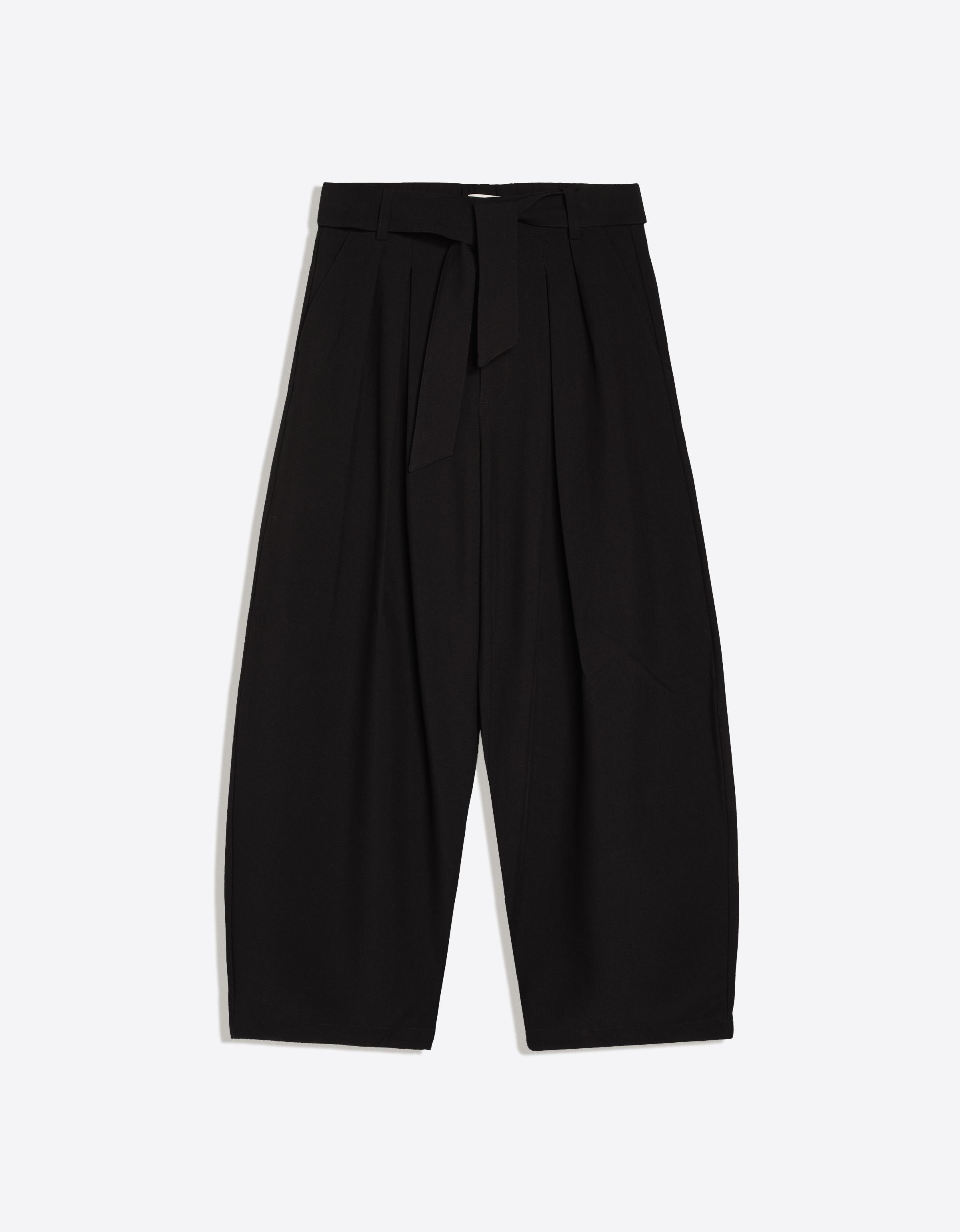 Barrel-leg trousers with darts and belt — Black