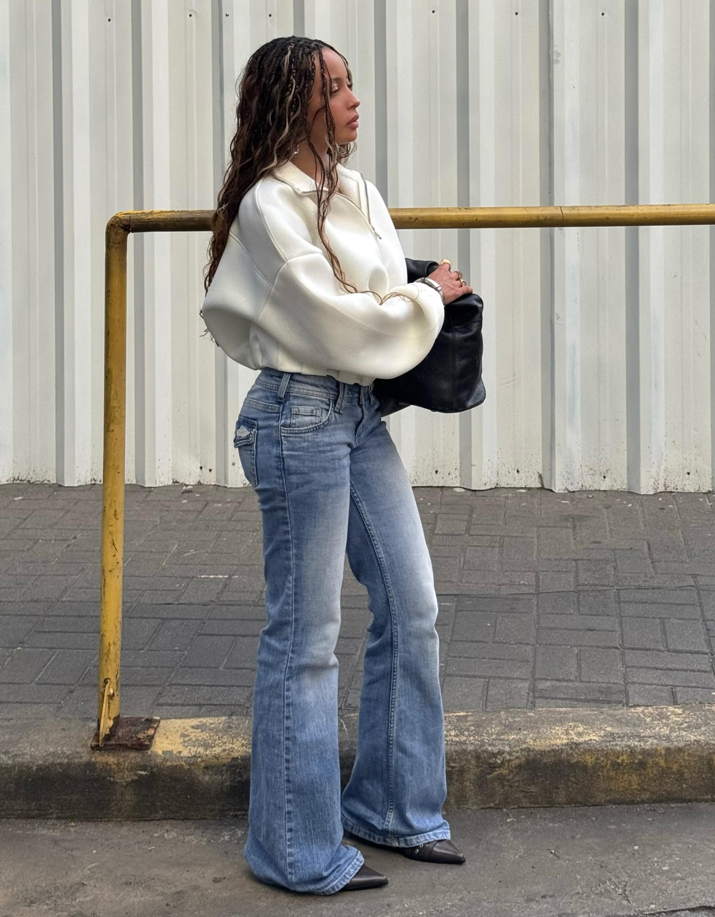 Düşük bel nakışlı flare fit jean - Görsel 30